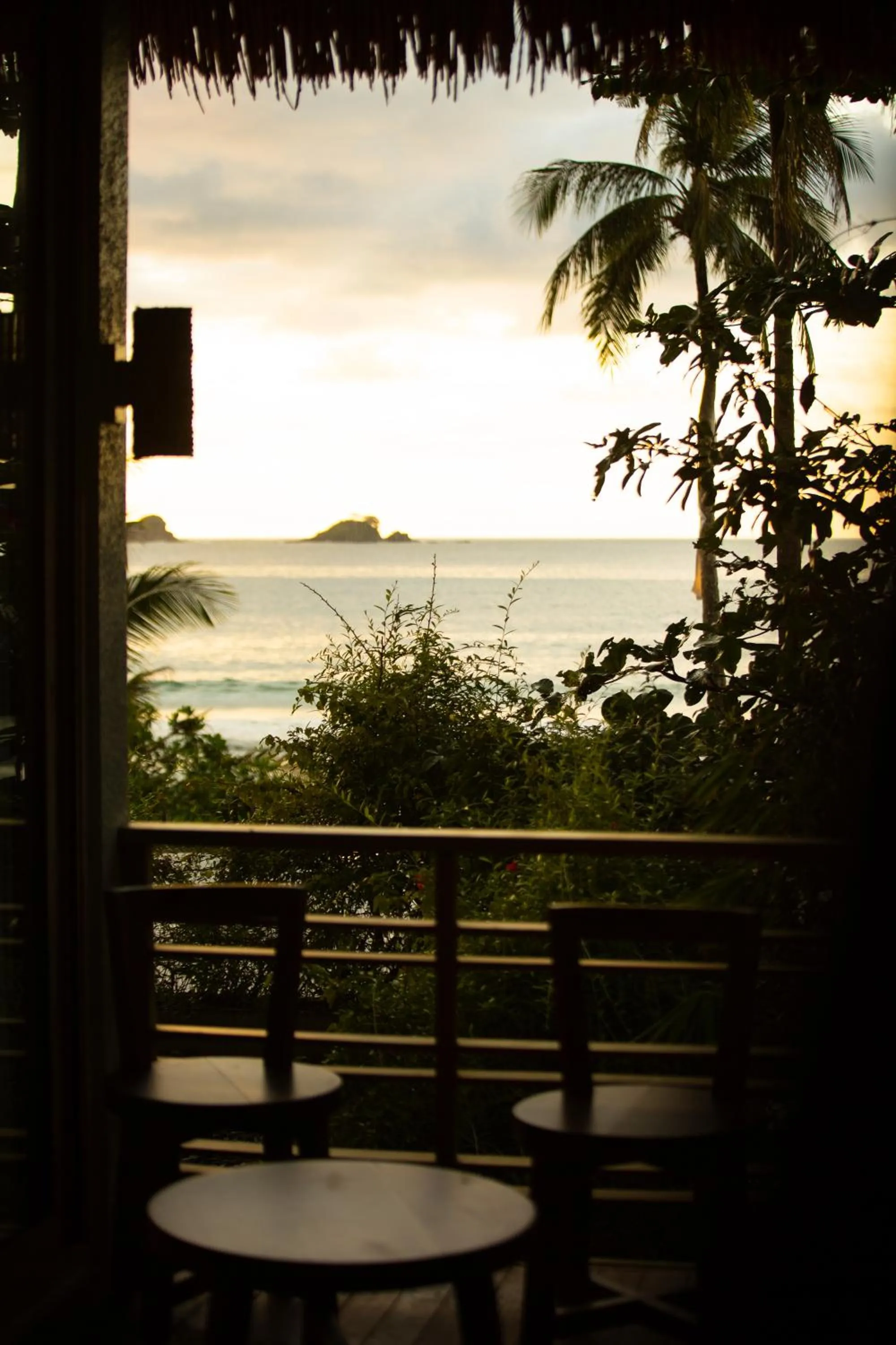 ANGKLA Beach Club & Boutique Resort