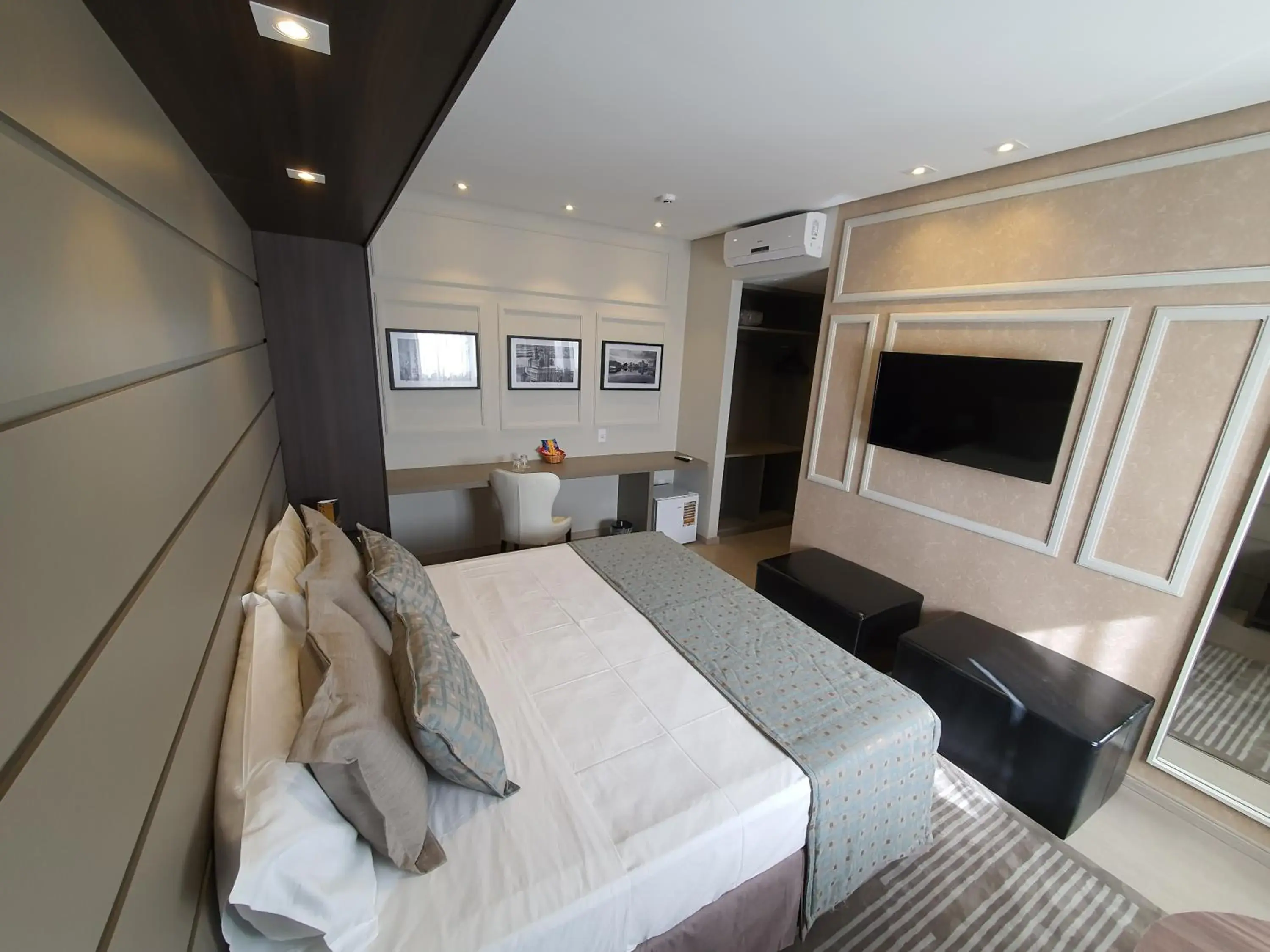 Suíte Luxo Sem Vista - single occupancy in Class Hotel Piracicaba Suíte Luxo Sem Vista - single occupancy in Class Hotel Piracicaba