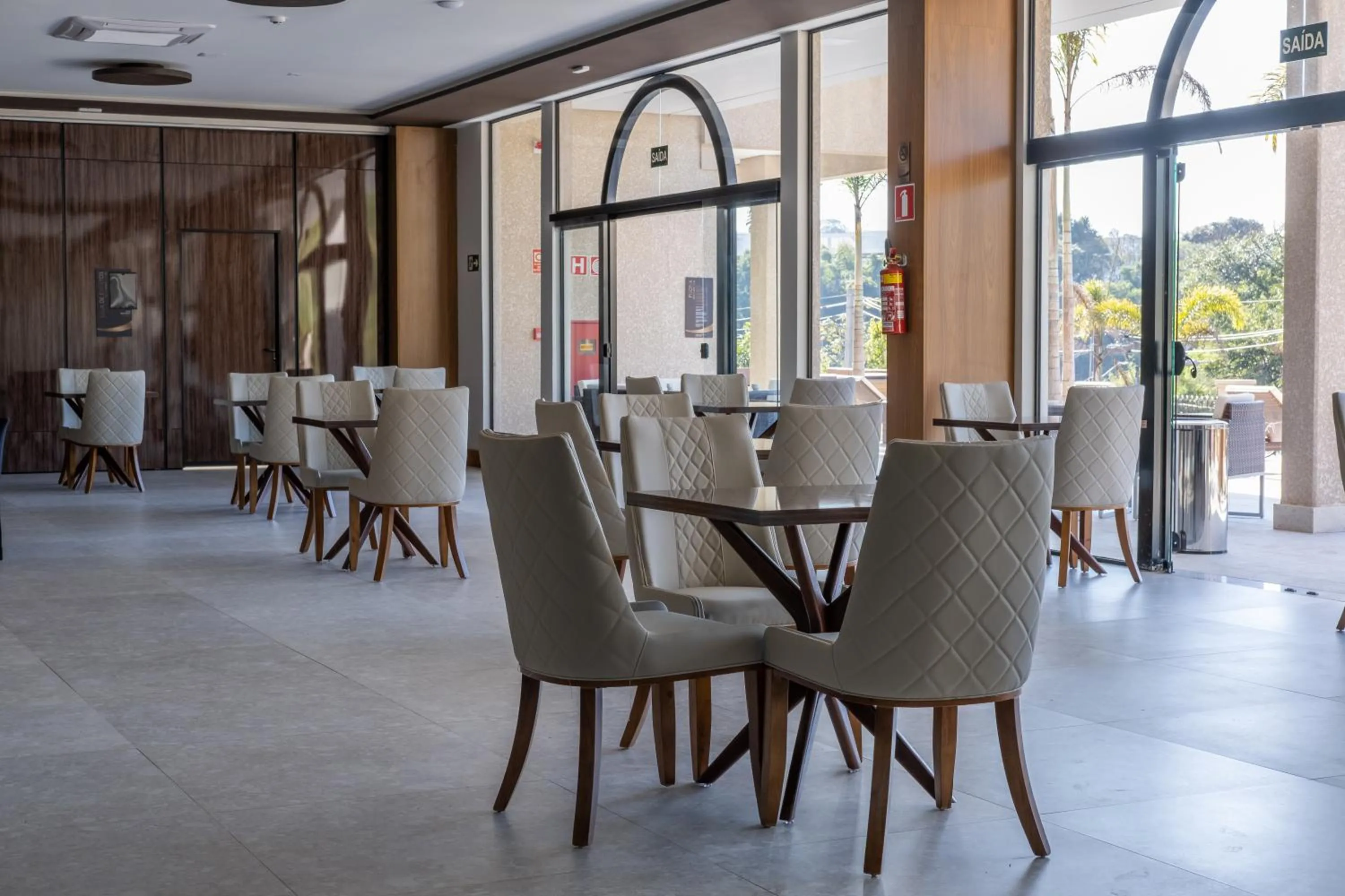 Restaurant/places to eat in Class Hotel Piracicaba