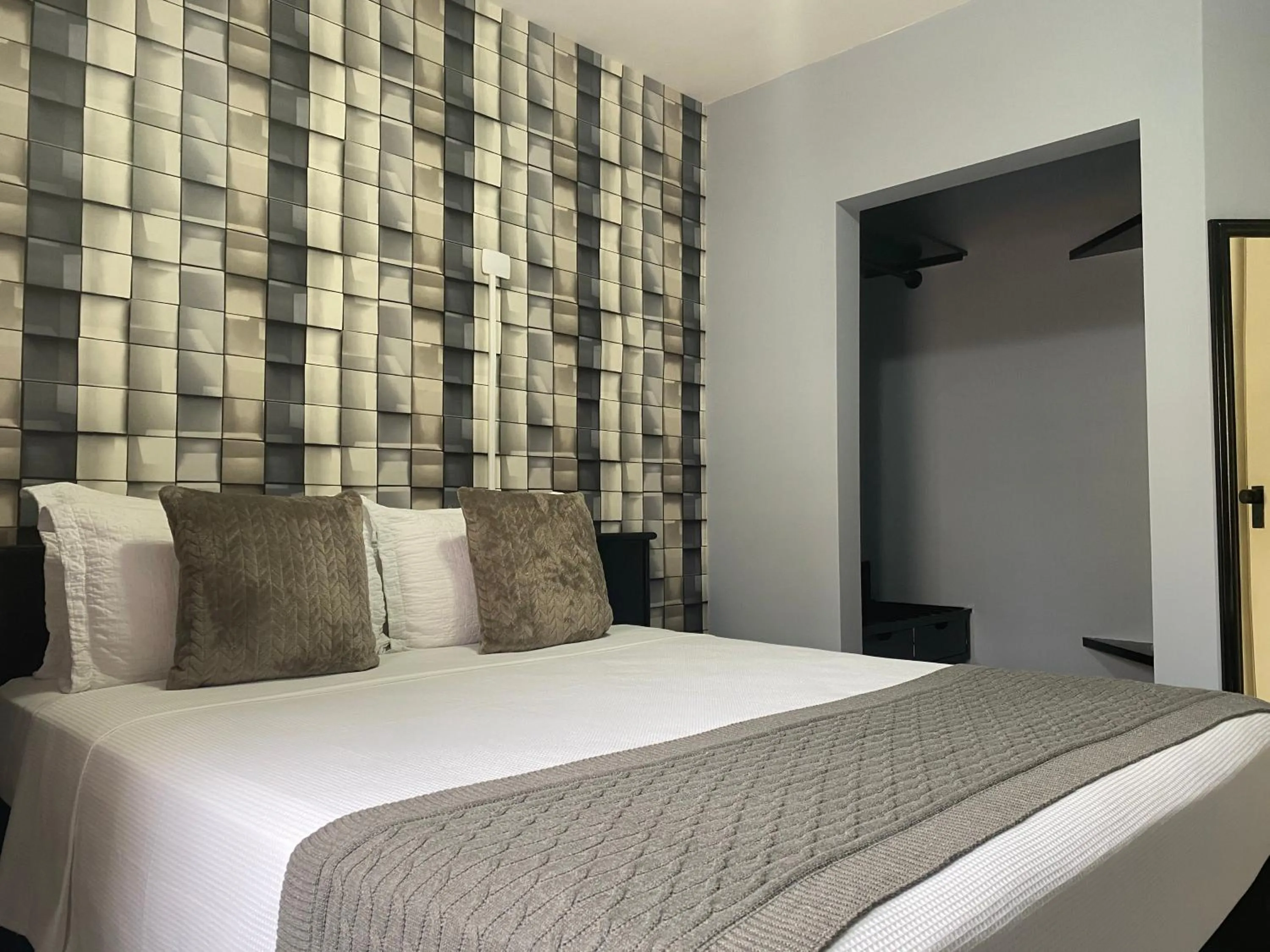 Bed in 360 Santa Cecília