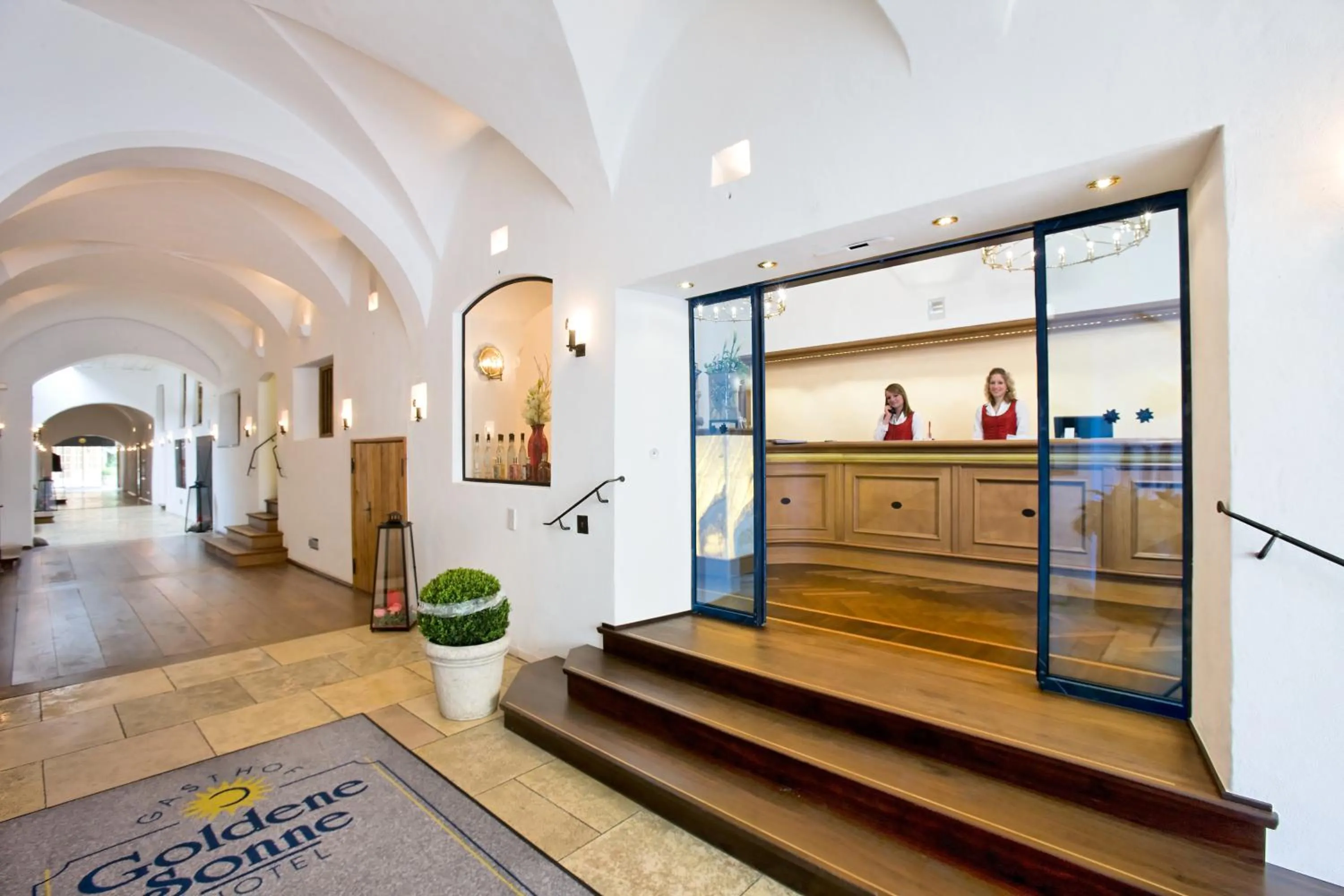 Lobby or reception in Hotel Goldene Sonne