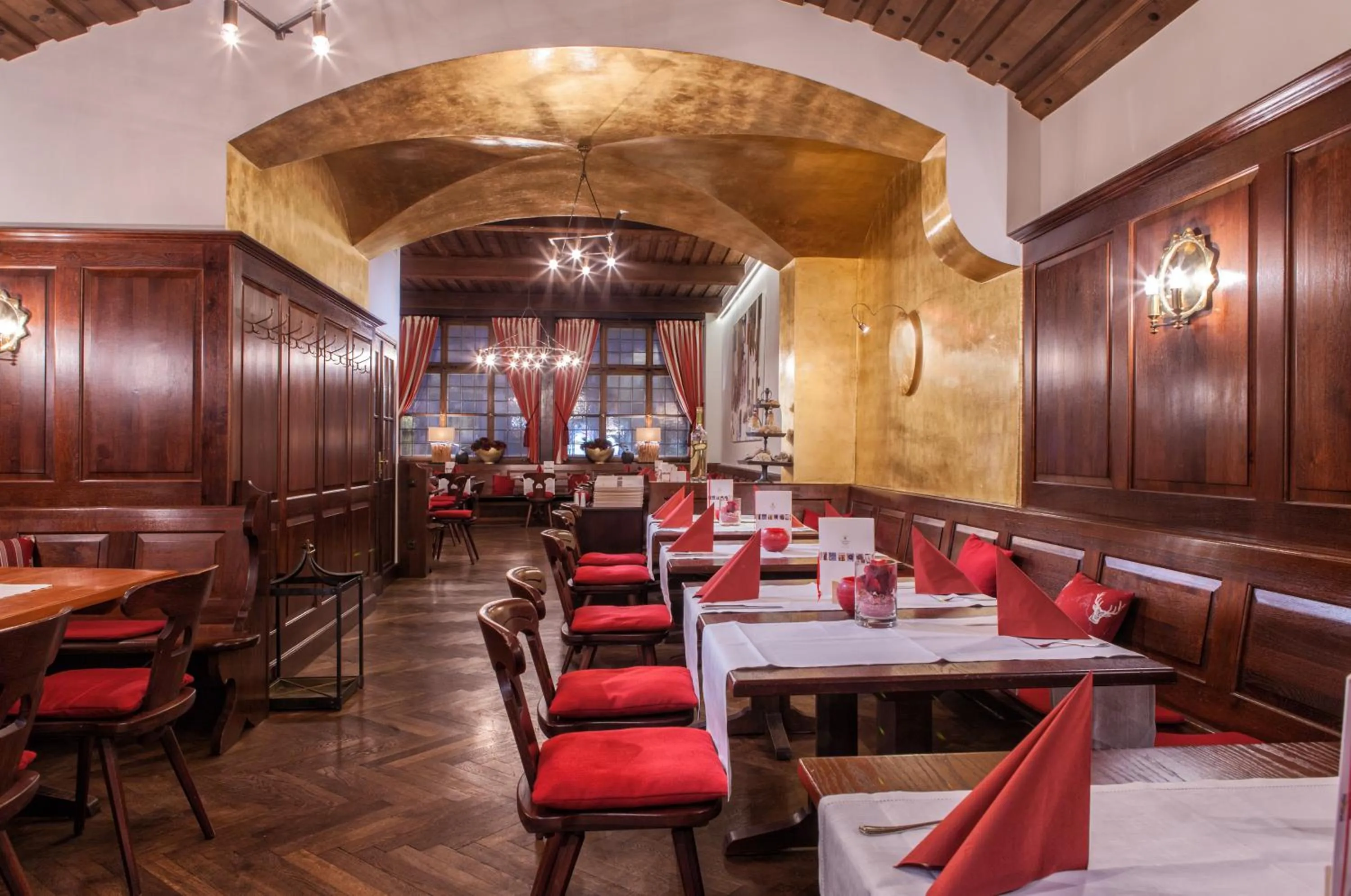 Restaurant/places to eat in Hotel Goldene Sonne