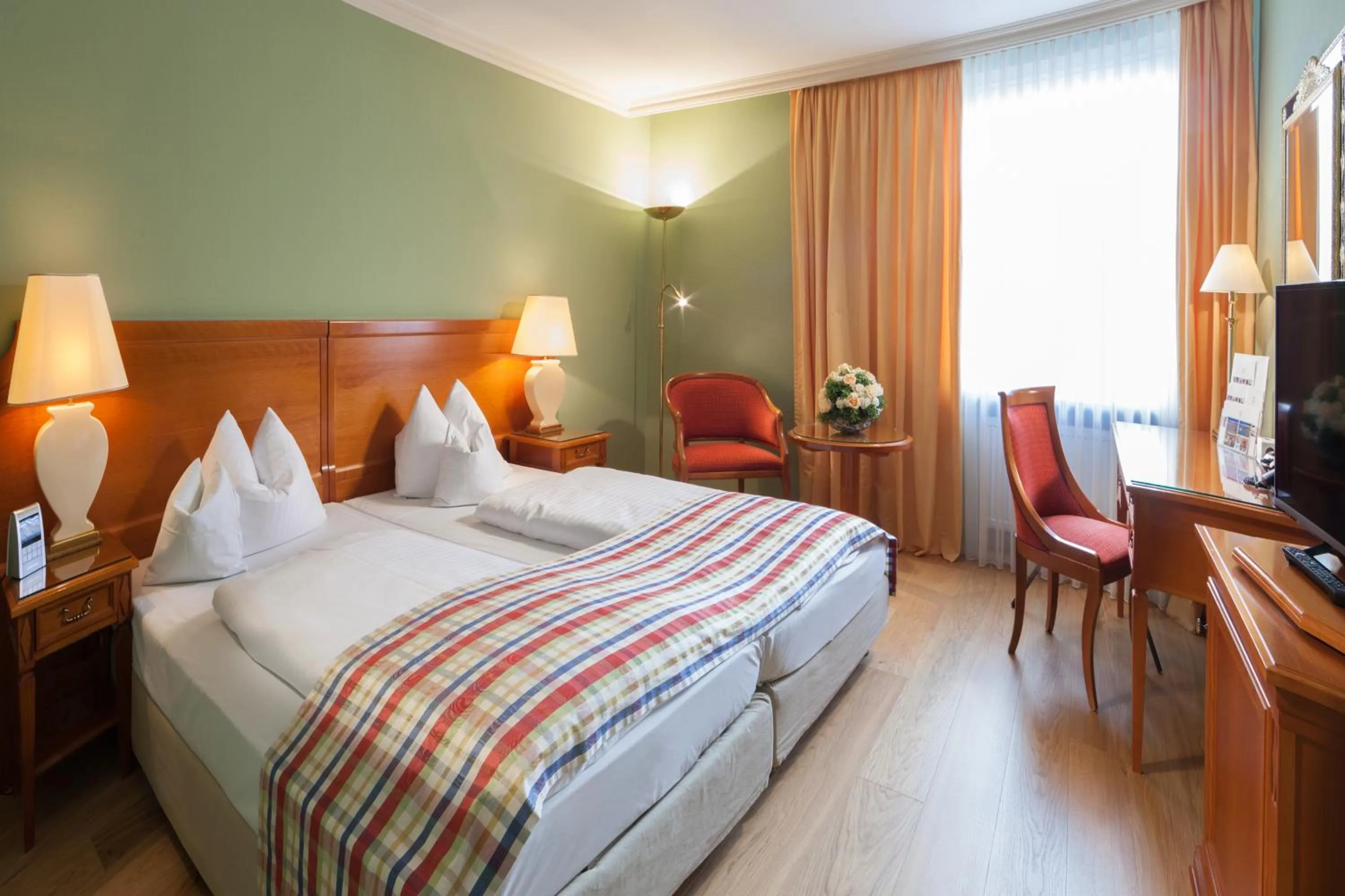 Bed in Hotel Goldene Sonne