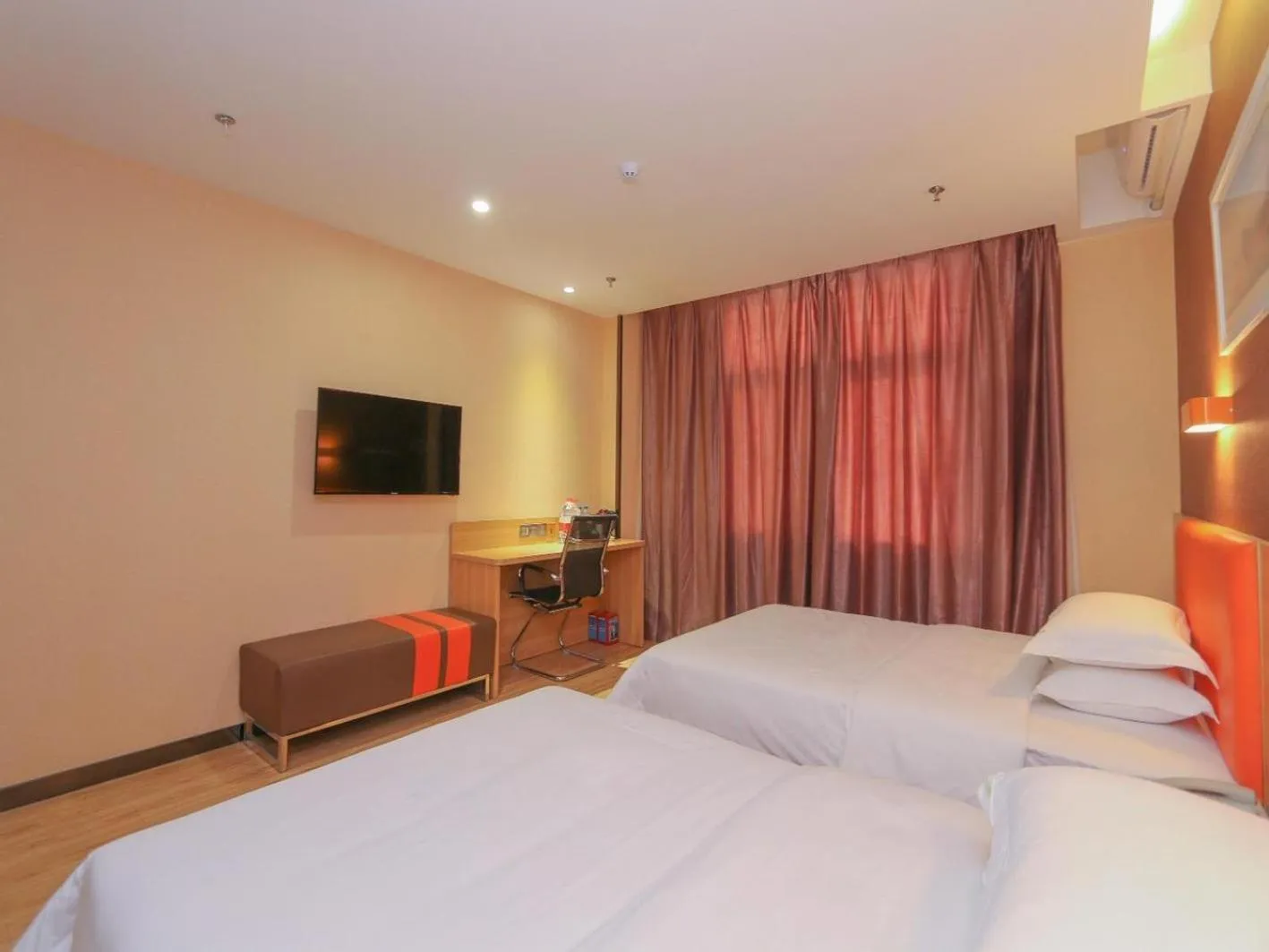 Bed in 7 Days Premium Linfen Pingyang South Street Branch