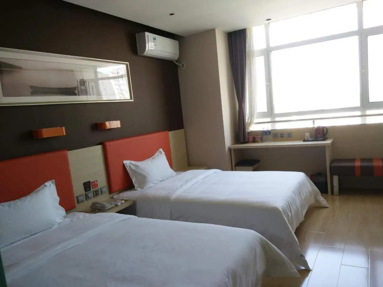 Bed in 7Days Premium Shijiazhuang Luquan Shangzhuang Branch