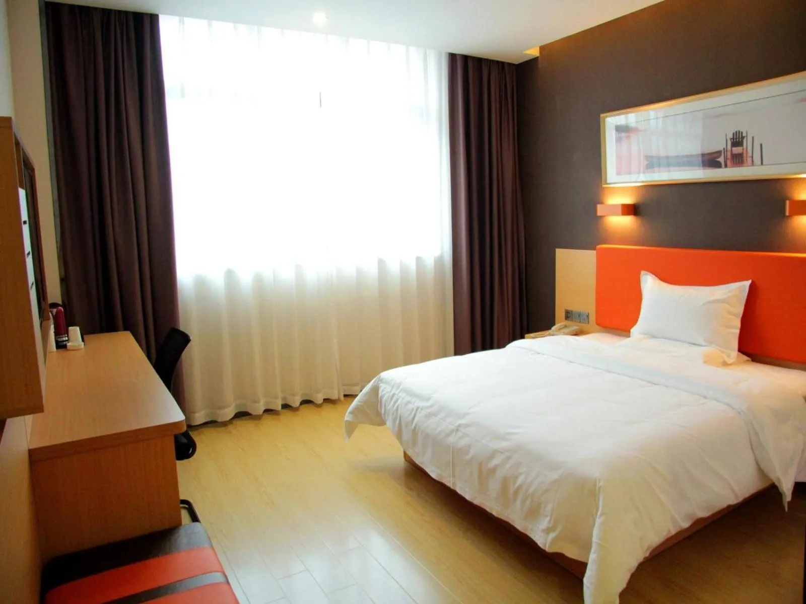 Bed in 7Days Premium Leshan Qianwei Fengye Fortune Center Branch