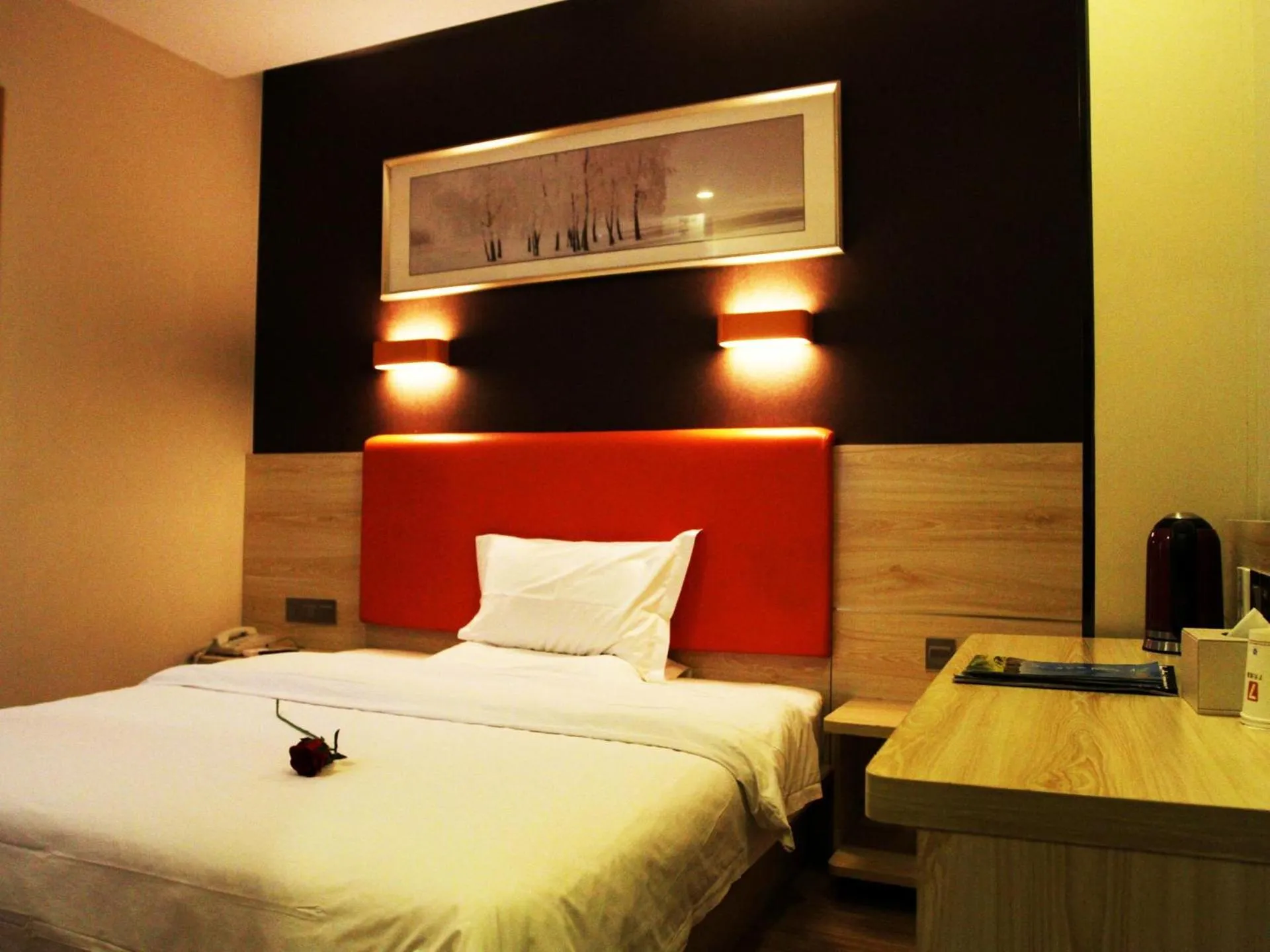 Bed in 7Days Premium Xi'an Lantian Lanxin Road Branch