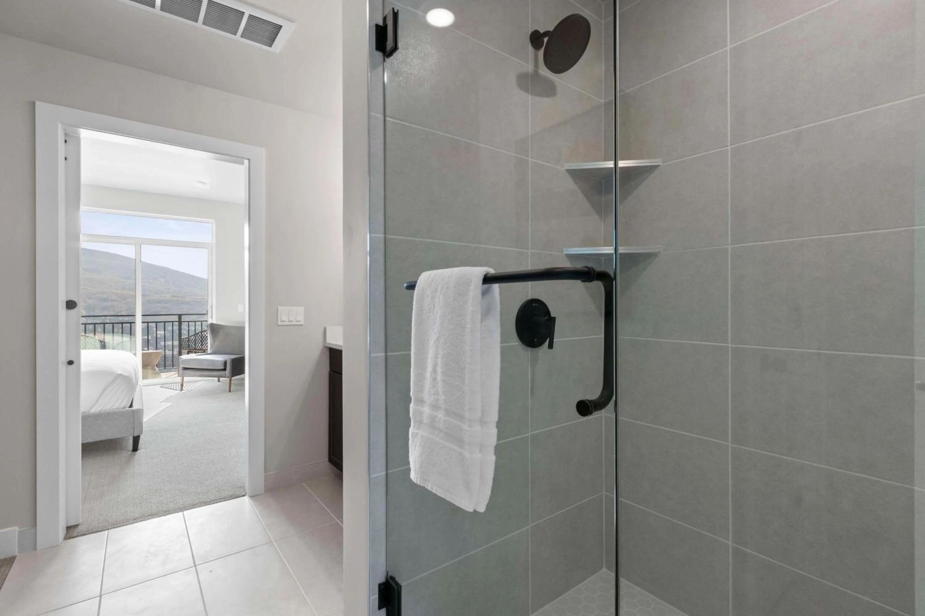 Bathroom in Black Rock Mountain Resort