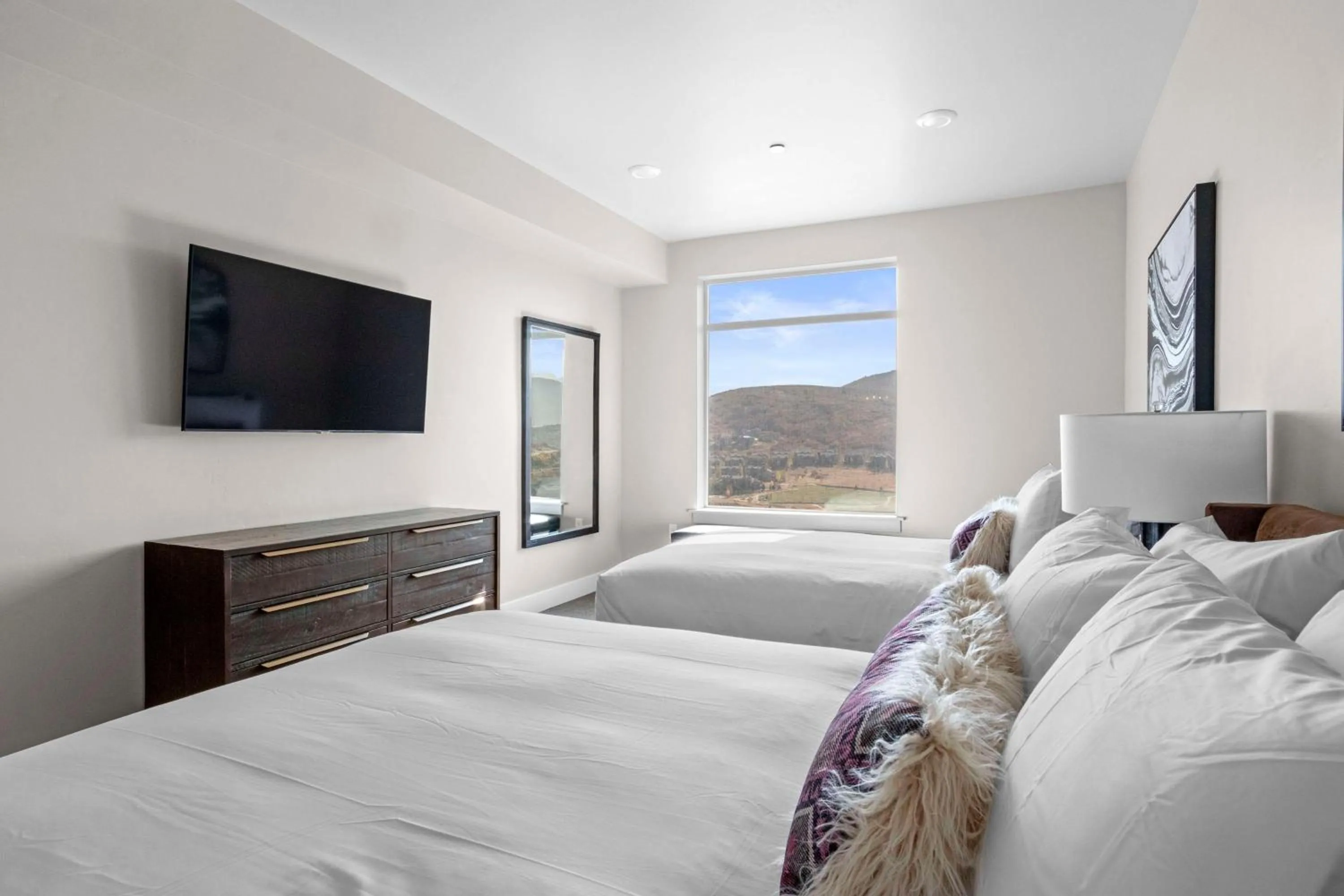 Bedroom, Bed in Black Rock Mountain Resort