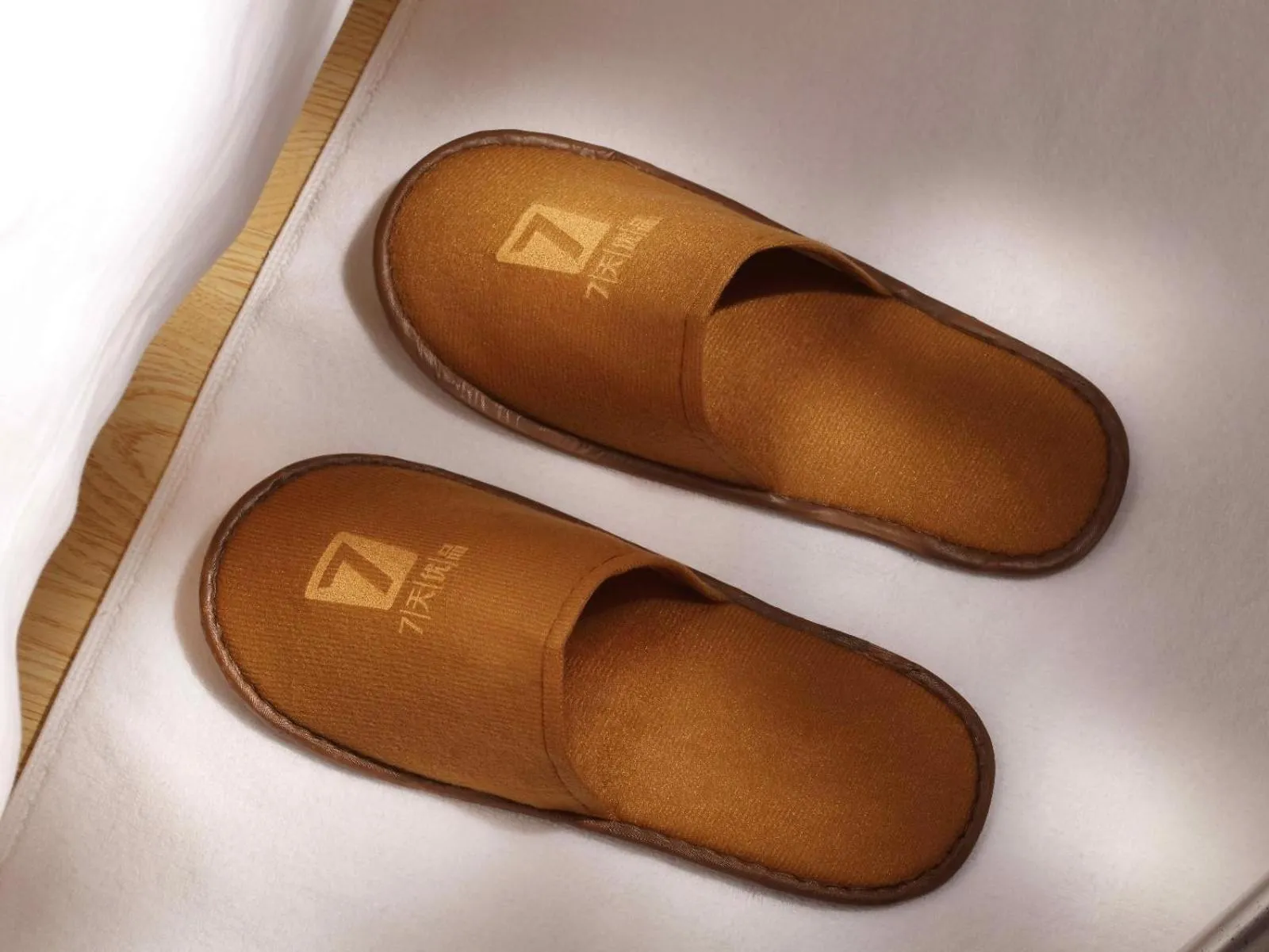 7Days Premium Qianjiang Railway Station Lobster City Branch