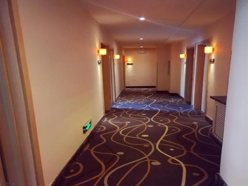 7Days Premium Dalian Xinghai Square Xi'an Road Subway Station Branch