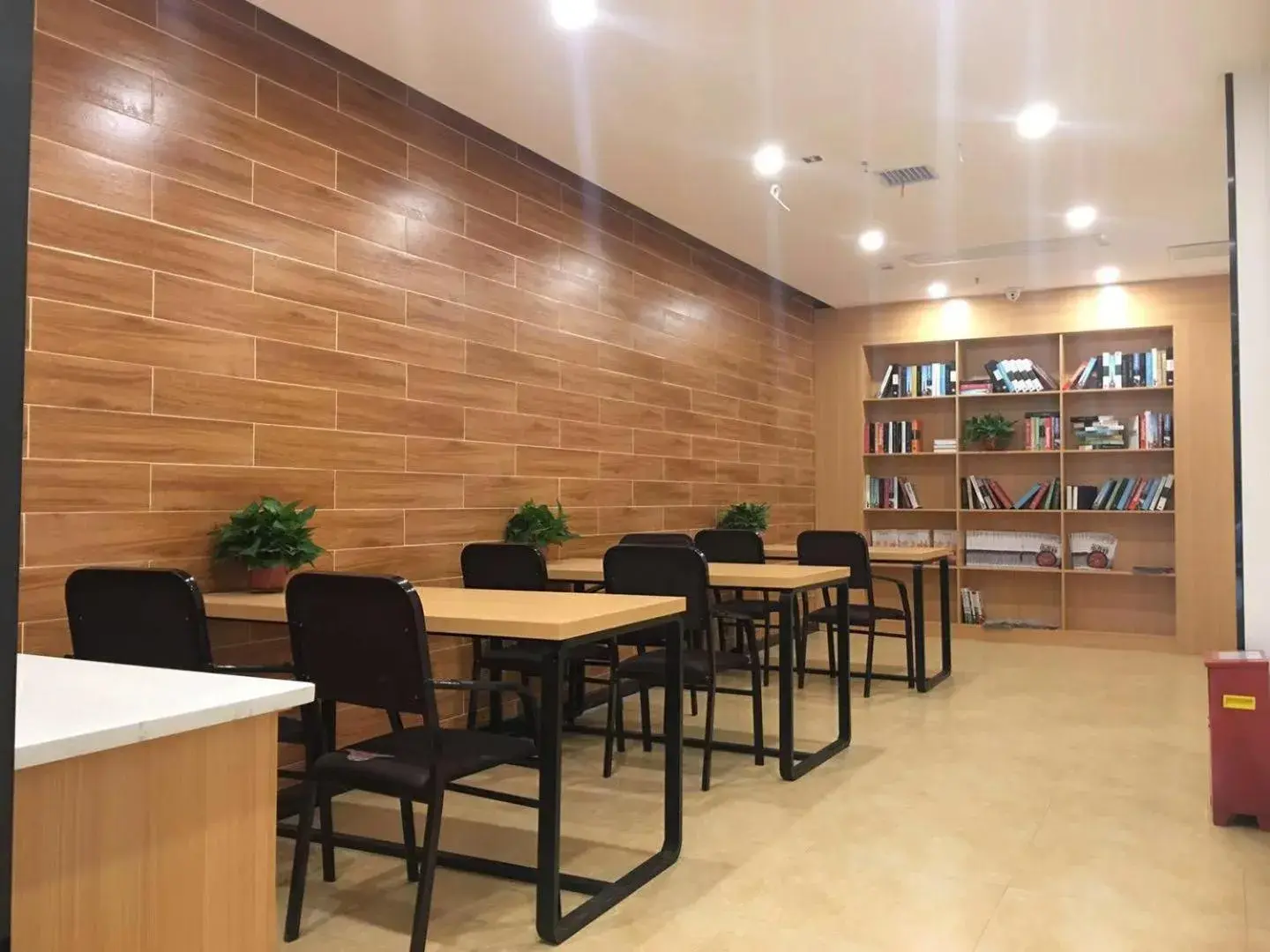 7Days Premium Changsha Environmental Science and Technology Park University of Technology Yuntang Campus Branch 7Days Premium Changsha Environmental Science and Technology Park University of Technology Yuntang Campus Branch