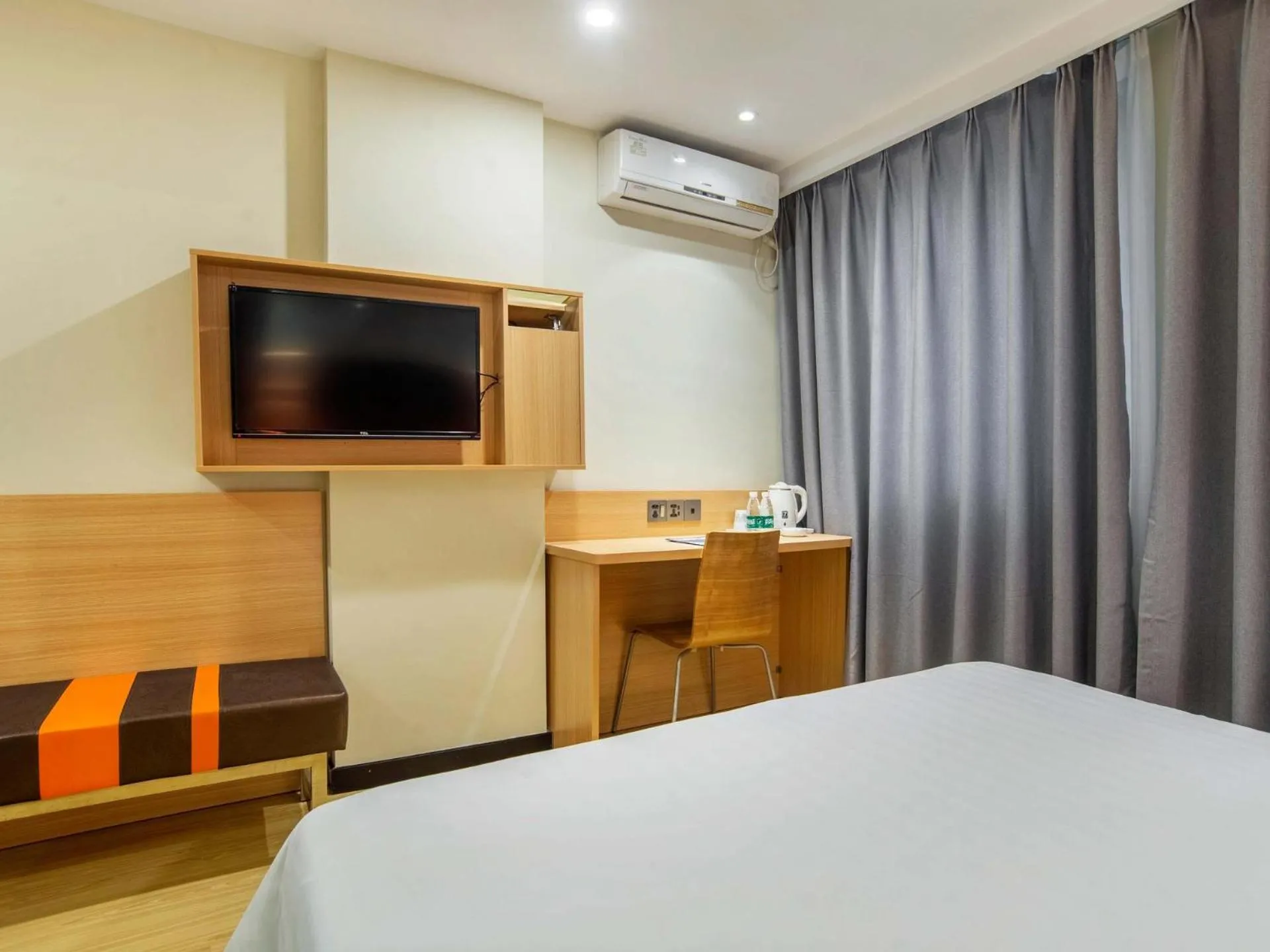 Bed in 7Days Premium Changsha Environmental Science and Technology Park University of Technology Yuntang Campus Branch