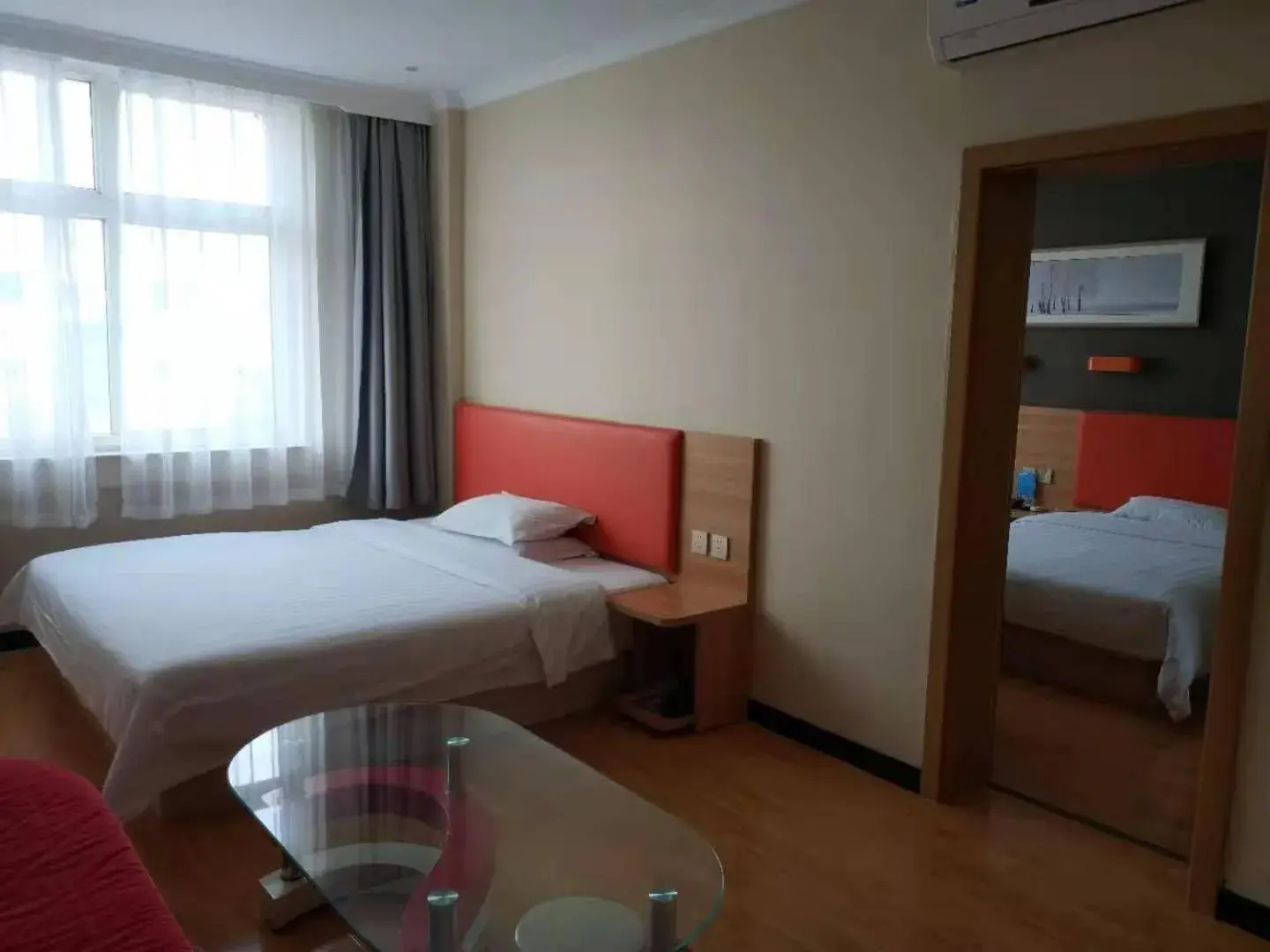 Bed in 7Days Premium Jiyuan Tiantai Road Xinyao City Square Branch Bed in 7Days Premium Jiyuan Tiantai Road Xinyao City Square Branch