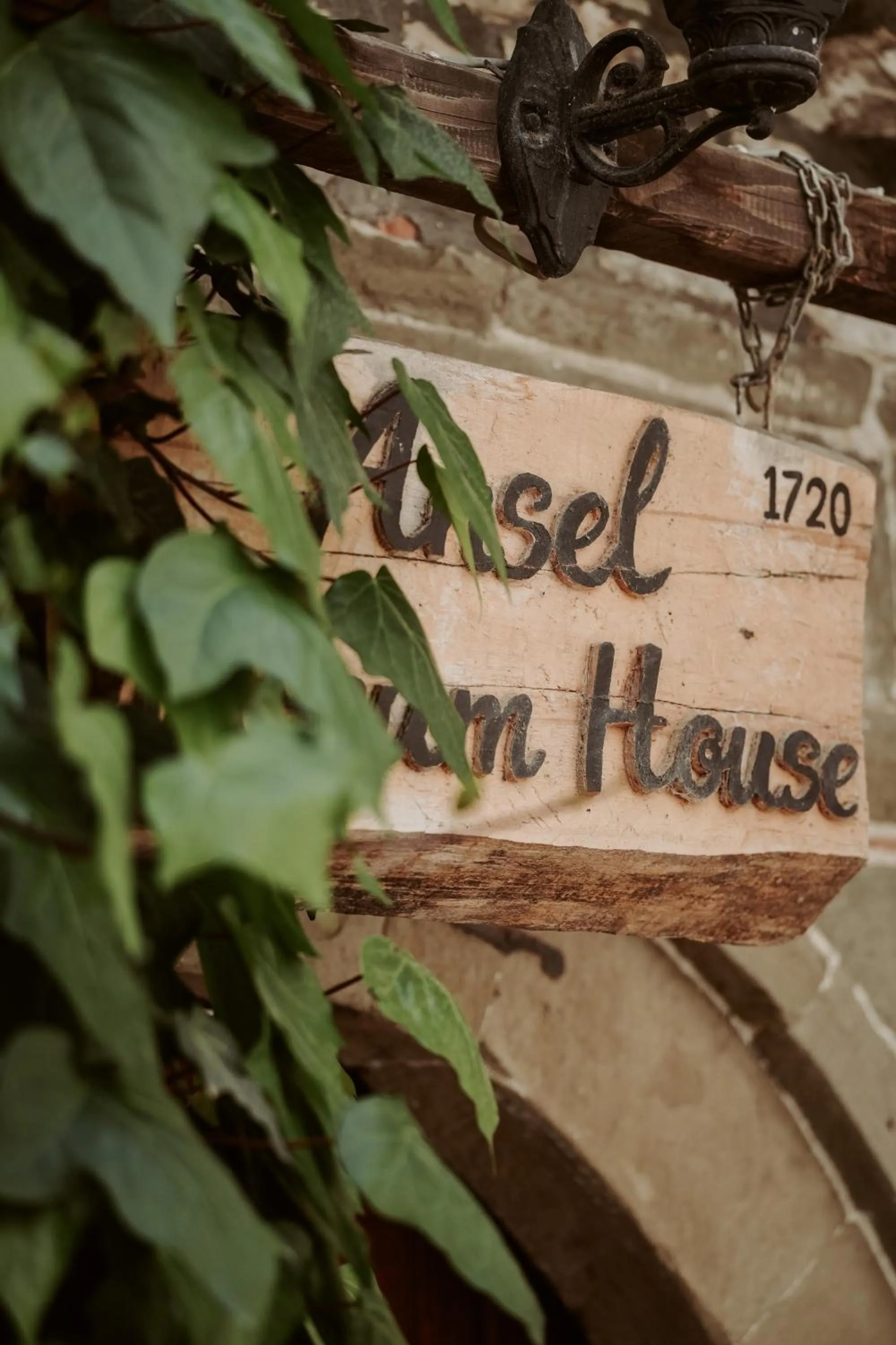 Logo/Certificate/Sign in HOTEL ANSEL