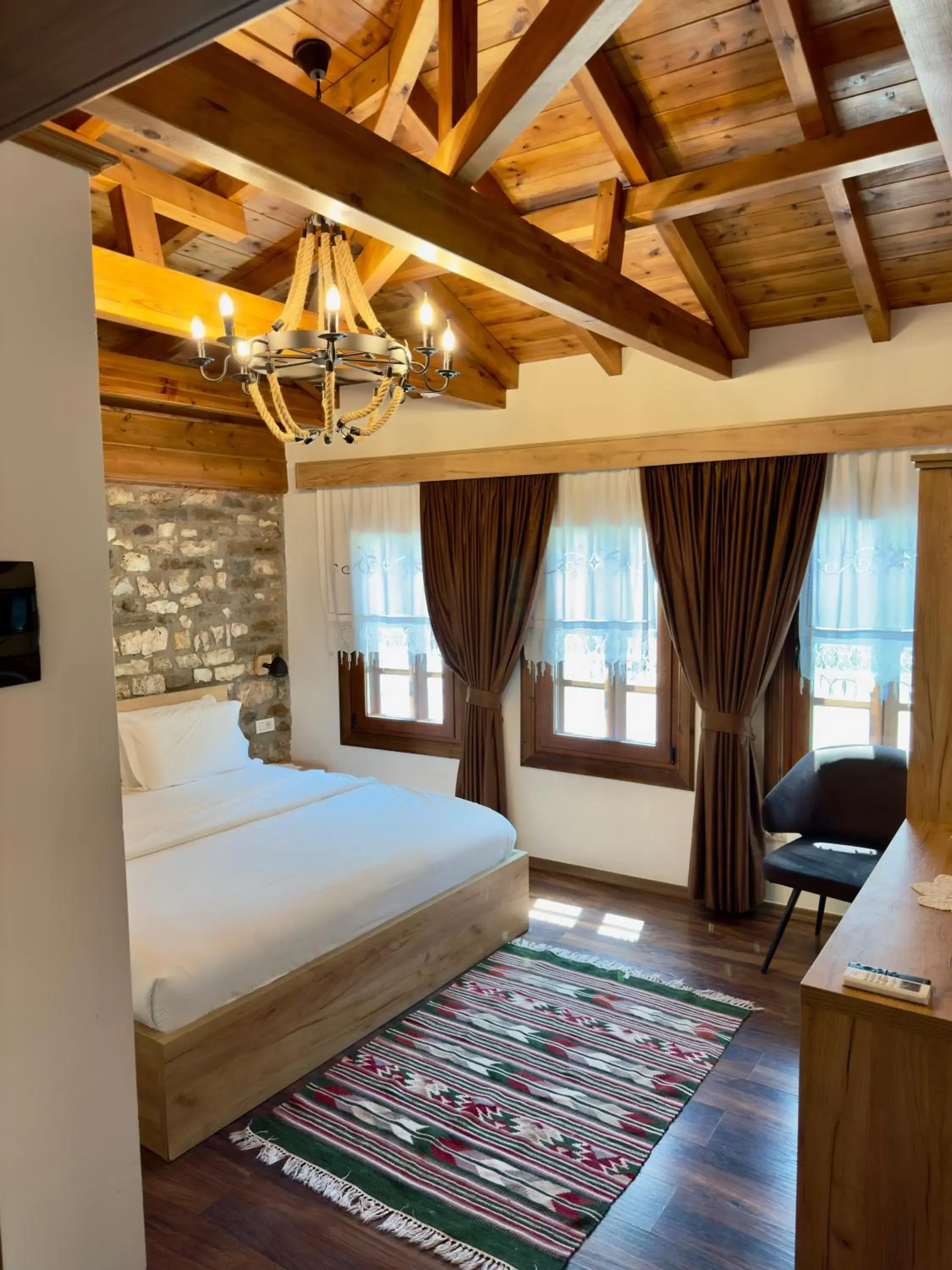 King Room with Mountain View in HOTEL ANSEL King Room with Mountain View in HOTEL ANSEL