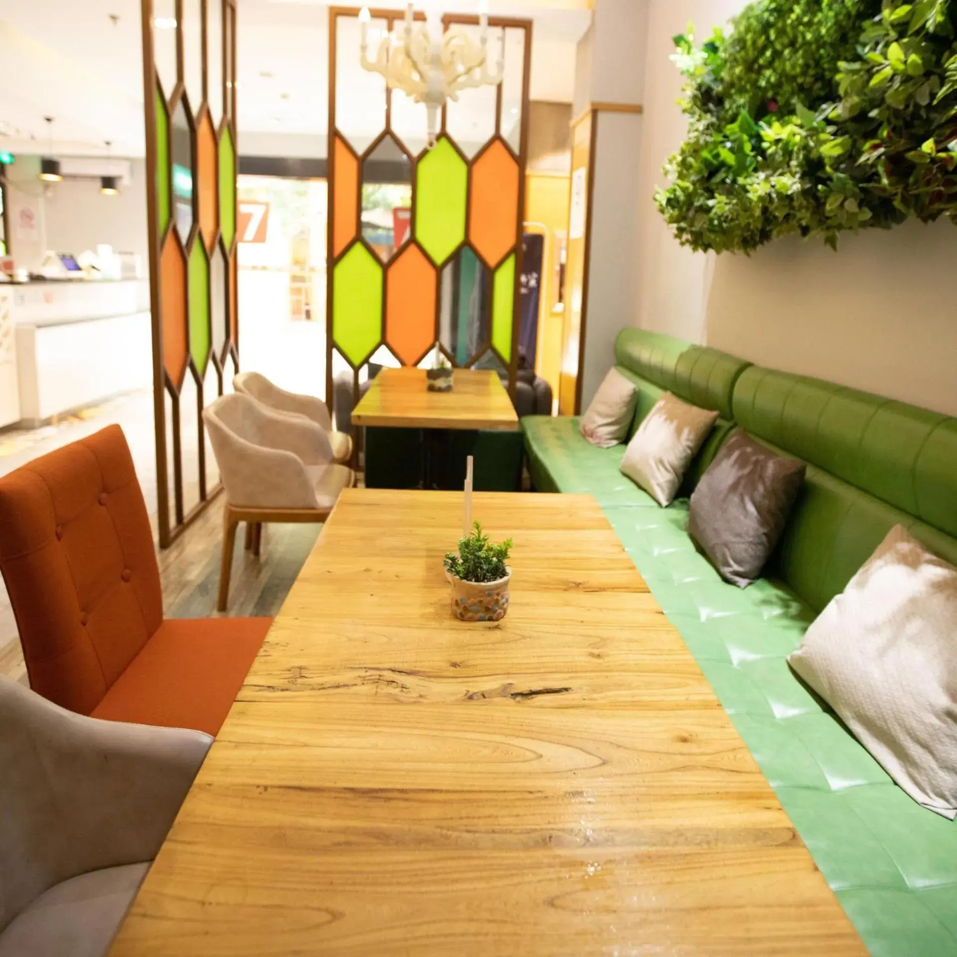 7Days Premium Shanghai Xujiahui Longhua Road Subway Station Branch 7Days Premium Shanghai Xujiahui Longhua Road Subway Station Branch