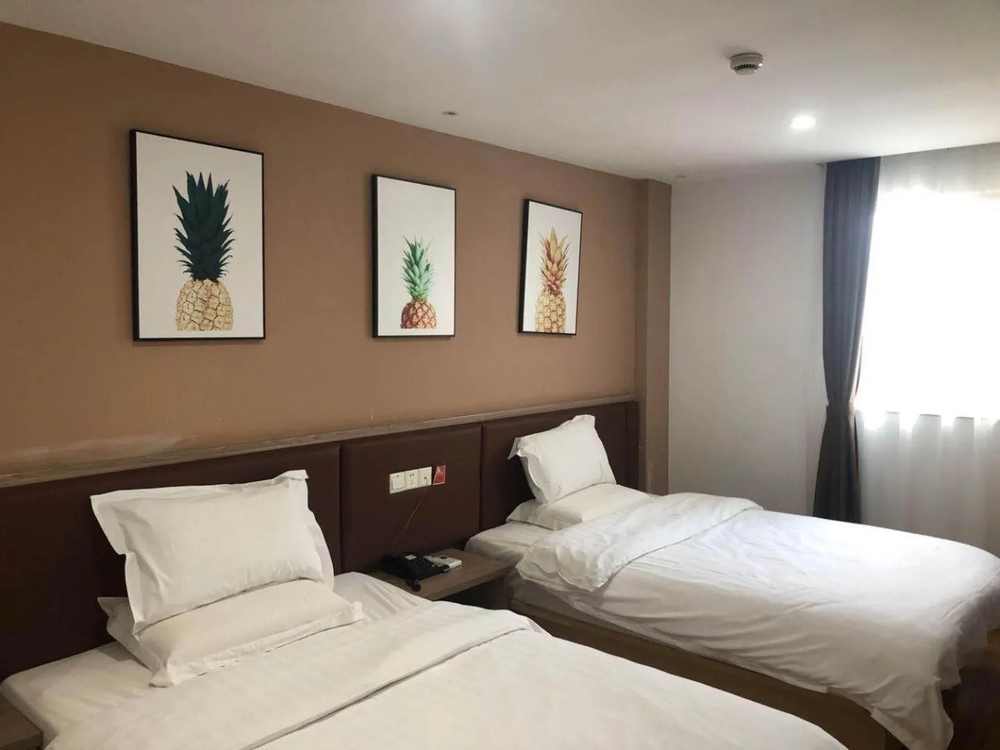 7Days Premium Shanghai Xujiahui Longhua Road Subway Station Branch