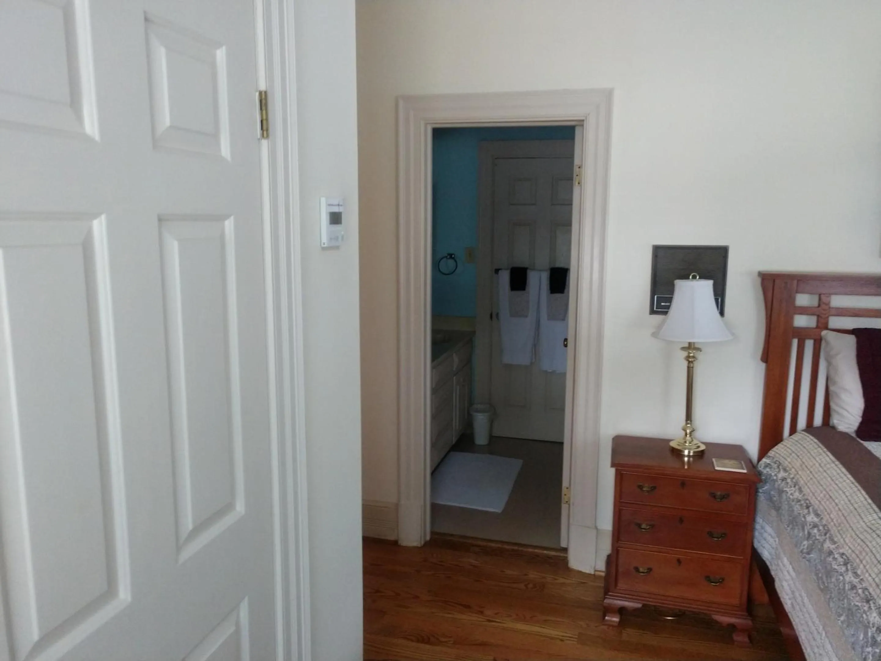 Bedroom, Bed in Virginia Cliffe Inn