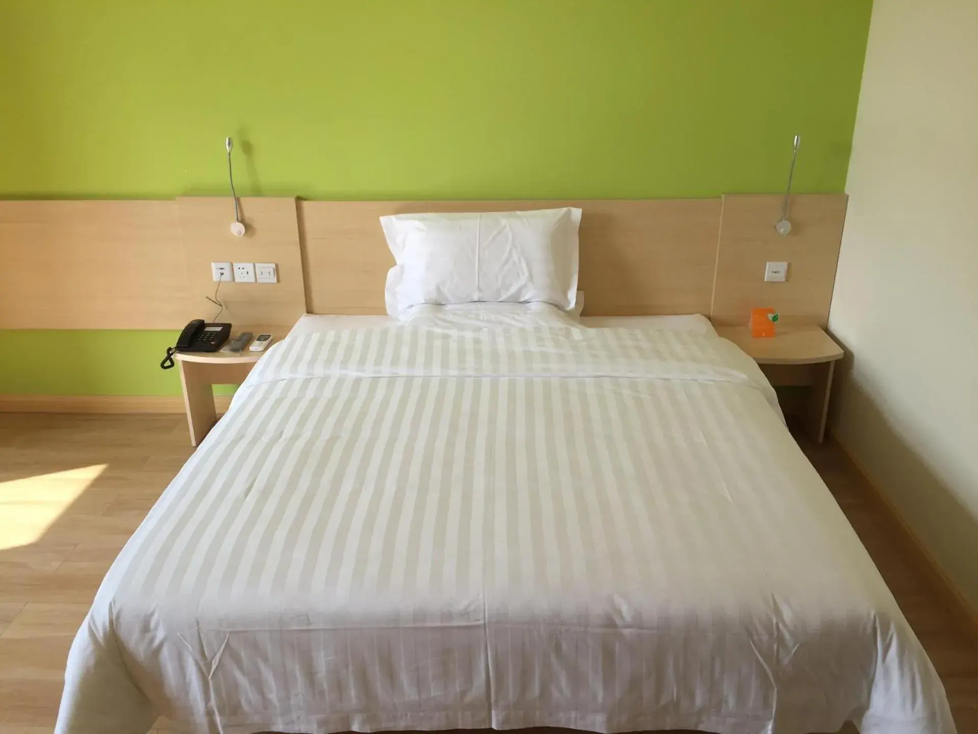 7Days Inn Xiangfen Dingtao Hypermarket Store Branch 7Days Inn Xiangfen Dingtao Hypermarket Store Branch
