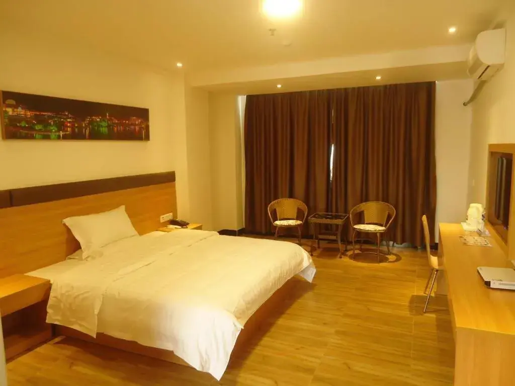 Bed in 7Days Inn Zhuhai Gaolan Port Pingsha Branch Bed in 7Days Inn Zhuhai Gaolan Port Pingsha Branch