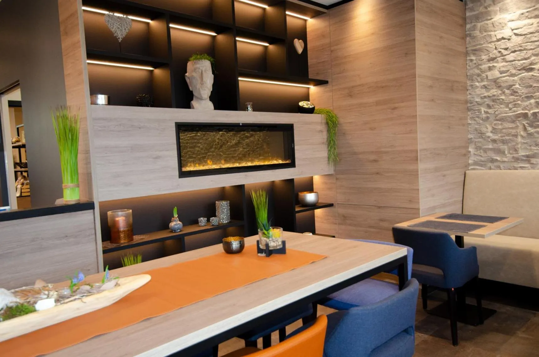 Property building in Hotel Morjan