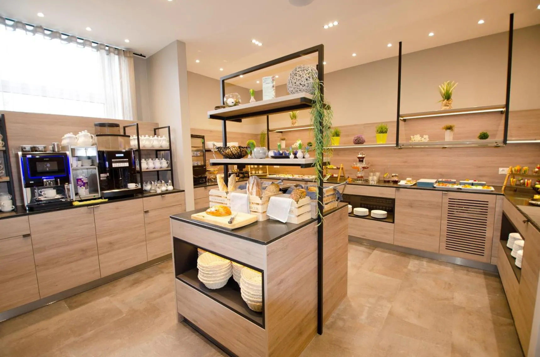 Breakfast in Hotel Morjan