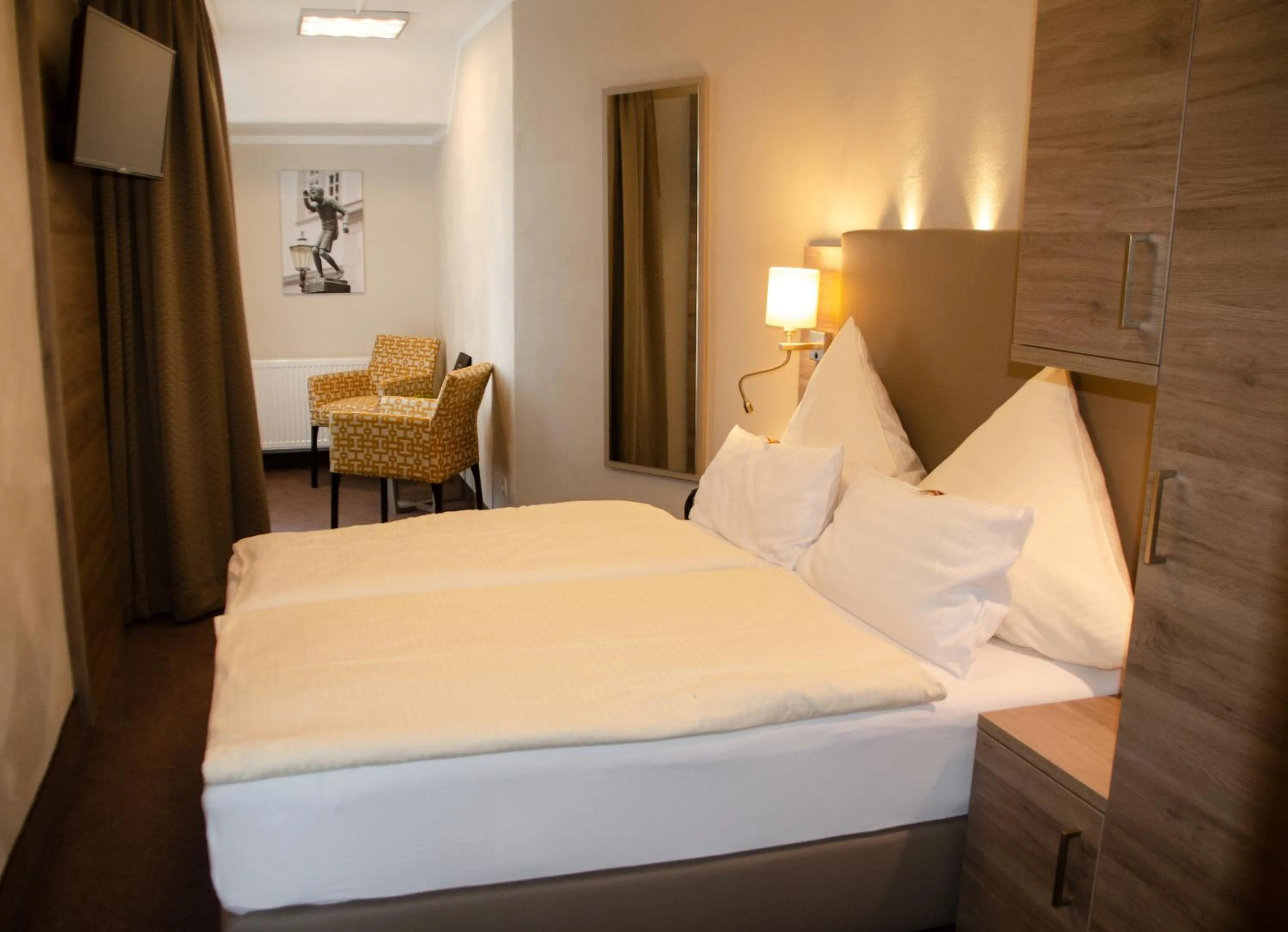 Photo of the whole room, Bed in Hotel Morjan