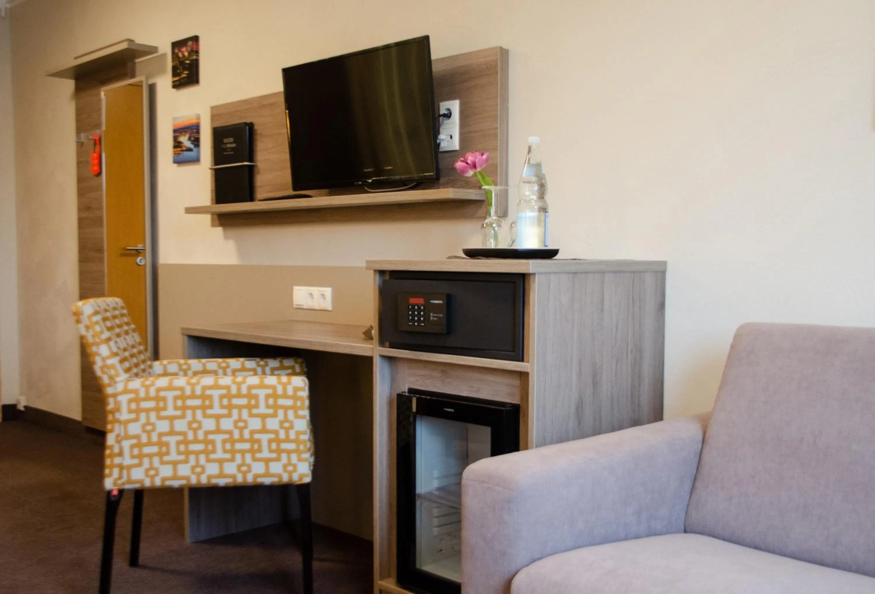 TV and multimedia in Hotel Morjan