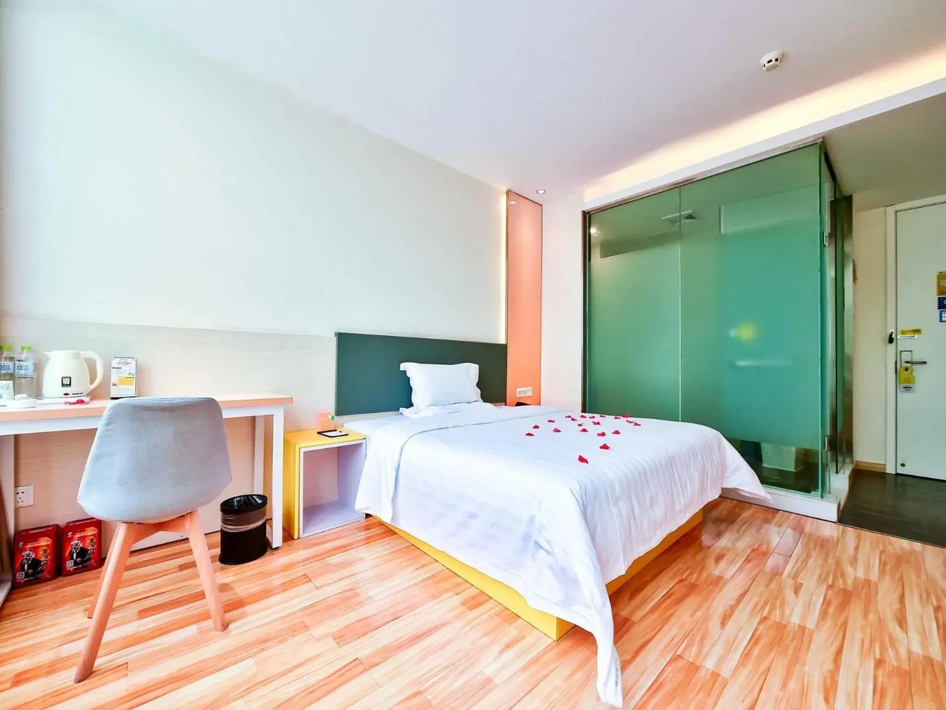 Bed in 7Days Inn Chengdu Mianzhu Branch Bed in 7Days Inn Chengdu Mianzhu Branch