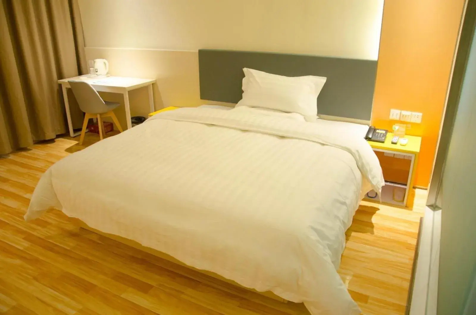 Bed in 7Days Inn Chengdu Mianzhu Branch Bed in 7Days Inn Chengdu Mianzhu Branch