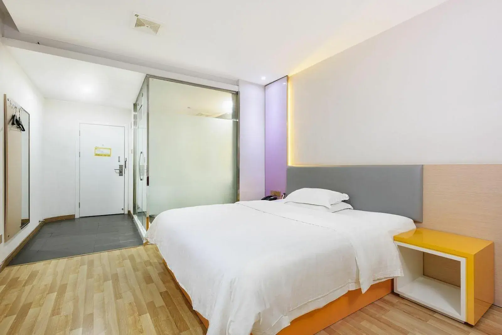 Bed in 7 Days Hotel Suining Daying China Dead Sea Senic Area Branch Bed in 7 Days Hotel Suining Daying China Dead Sea Senic Area Branch