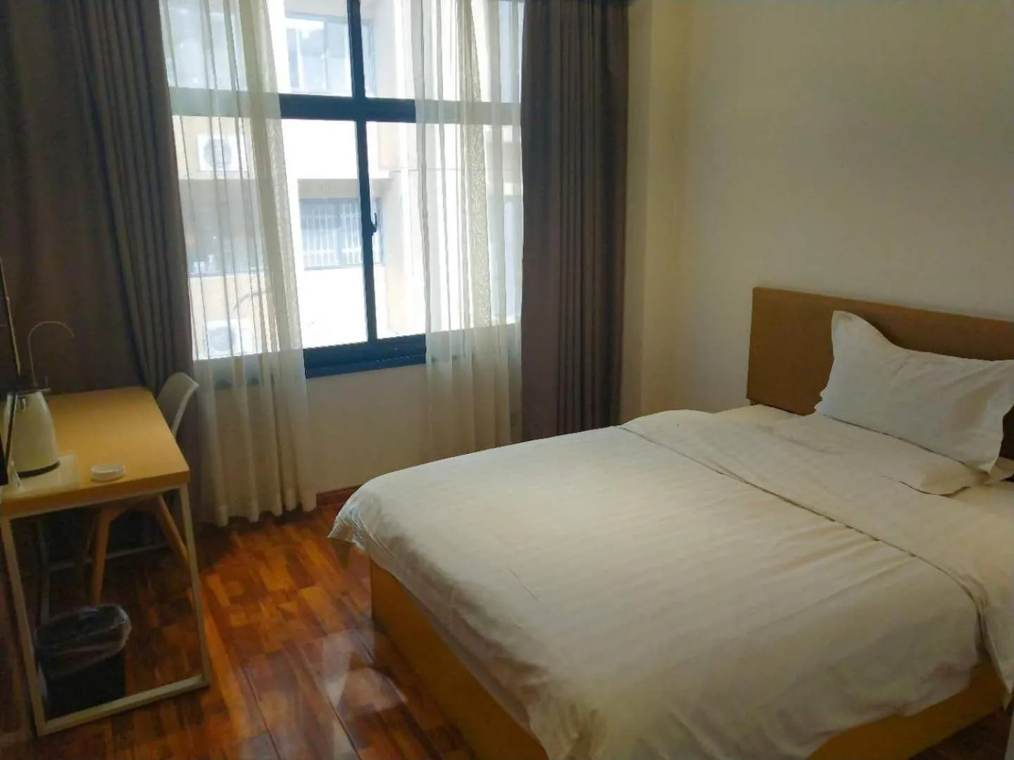 Bed in 7Days Inn Xianyang Xingping Jincheng Road Branch