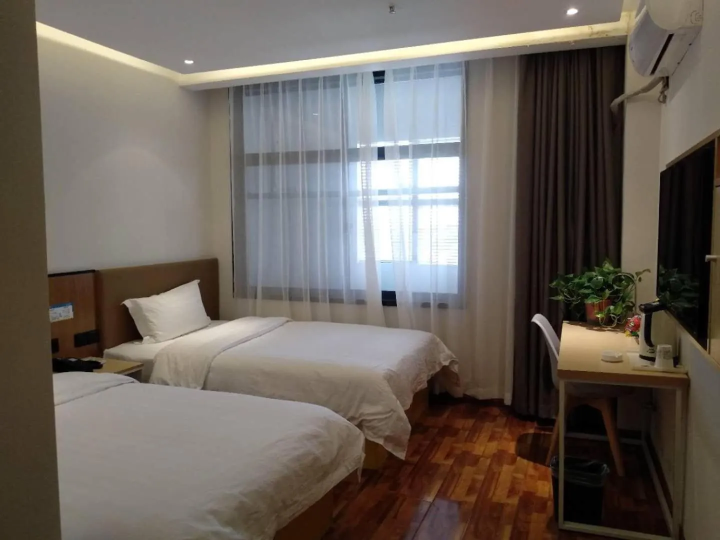 Bed in 7Days Inn Xianyang Xingping Jincheng Road Branch