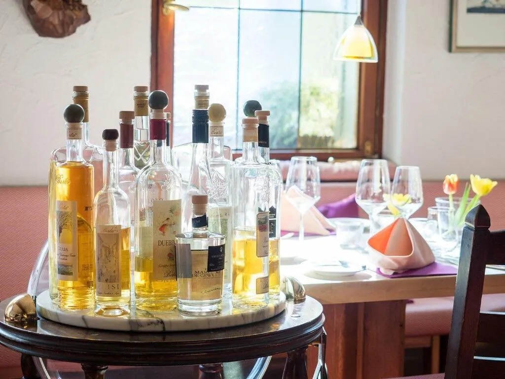 Restaurant/places to eat in Hotel Restaurant Krehl's Linde