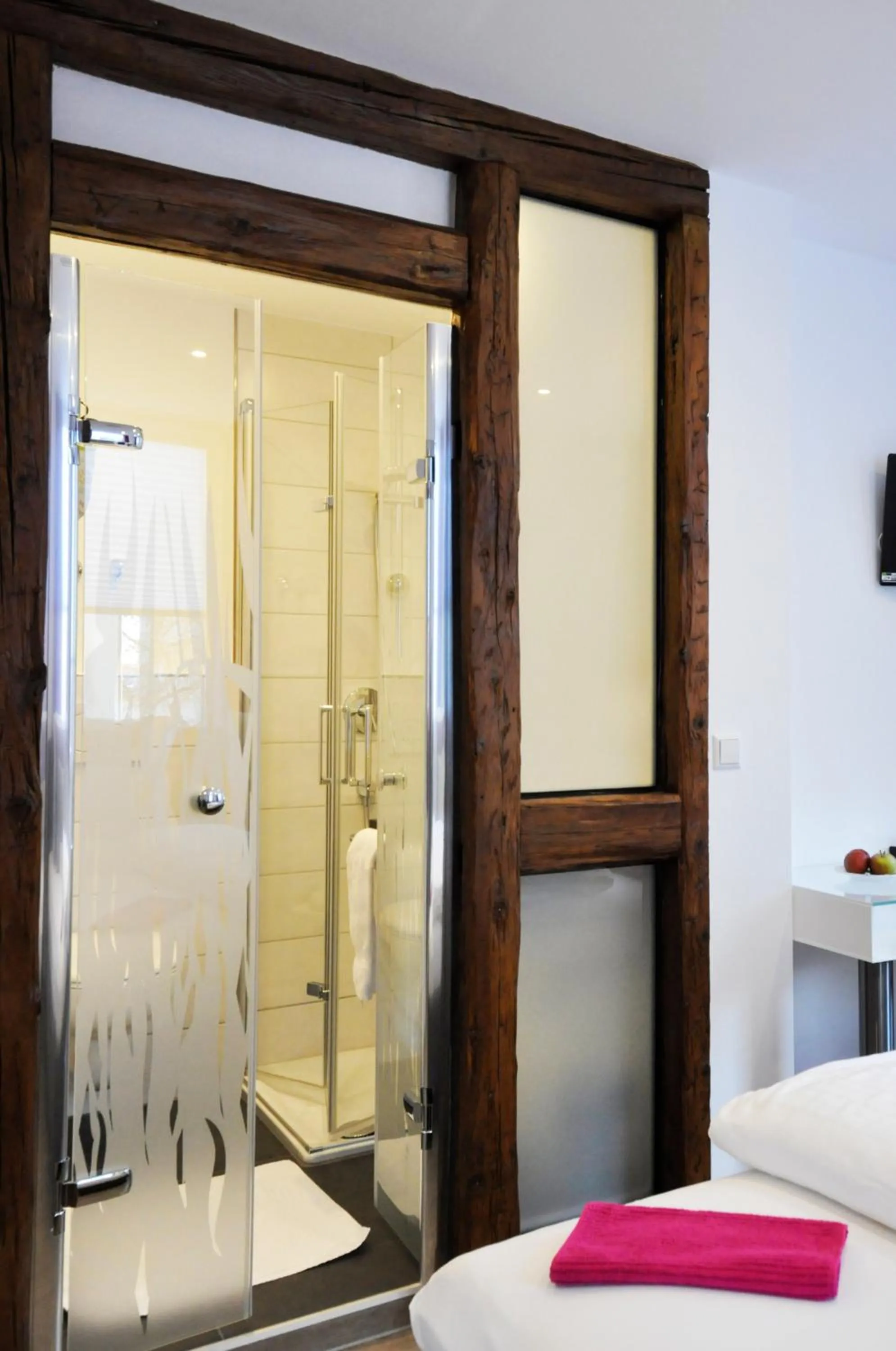 Bed in Hotel Restaurant Krehl's Linde