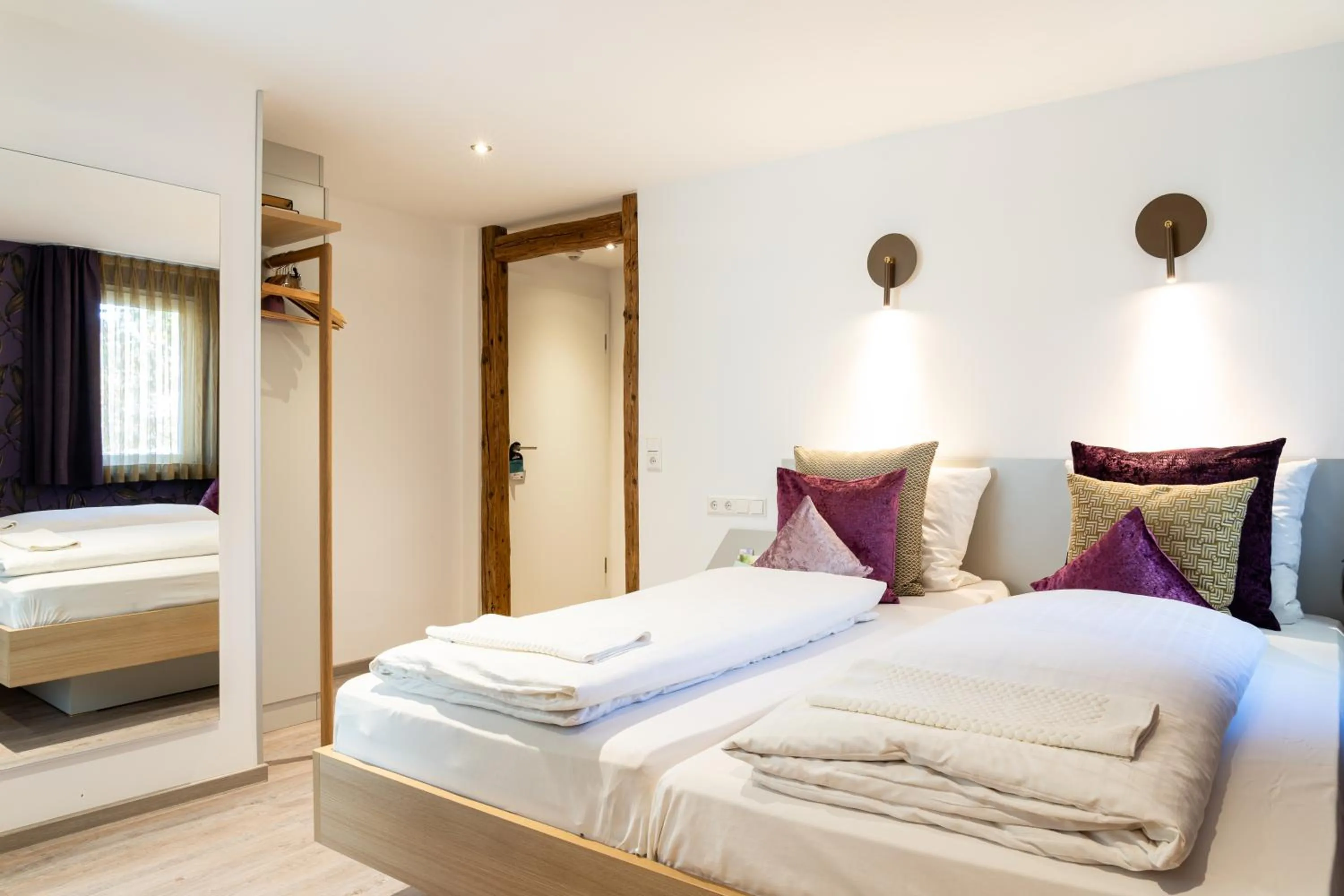 Bed in Hotel Restaurant Krehl's Linde