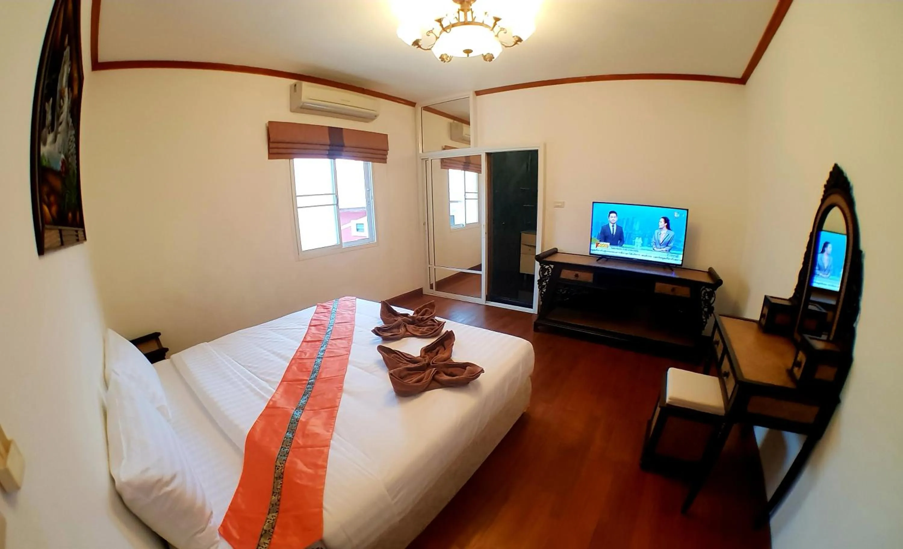 Bed in JOOPLAND Luxury Pool Villa Pattaya Walking Street 6 Bedrooms