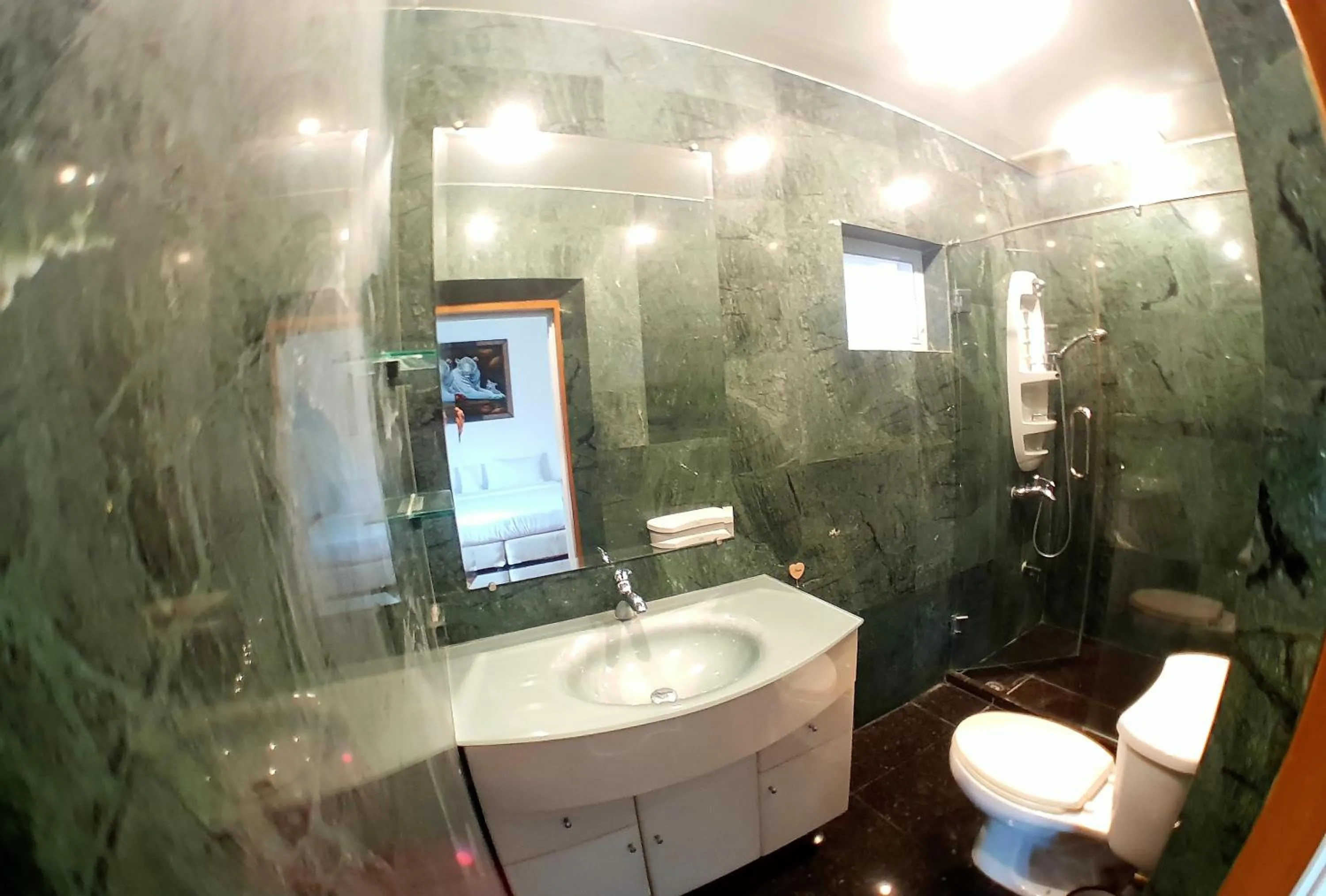 JOOPLAND Luxury Pool Villa Pattaya Walking Street 6 Bedrooms