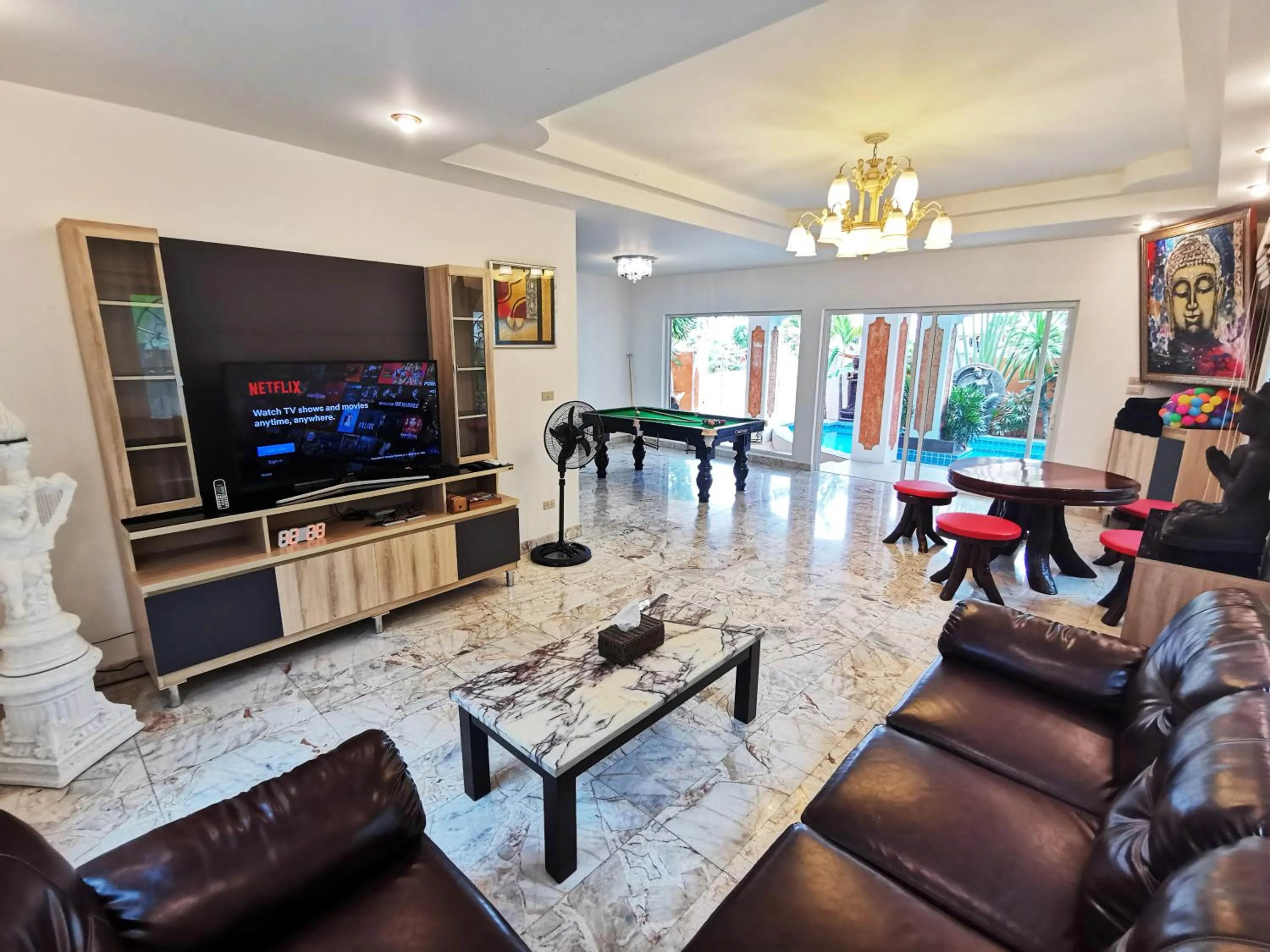 JOOPLAND Luxury Pool Villa Pattaya Walking Street 6 Bedrooms