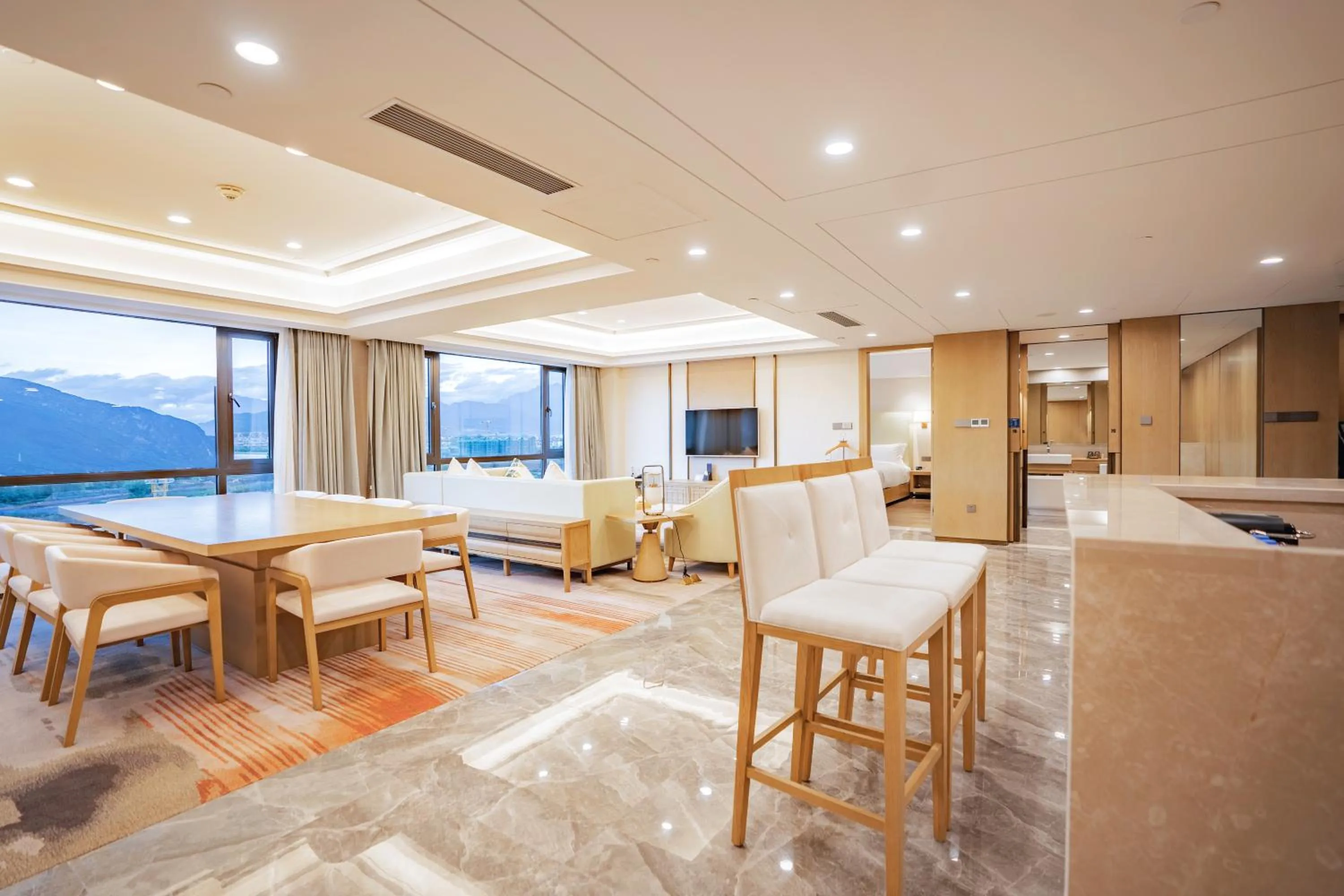 Kitchen or kitchenette in Hilton Lijiang