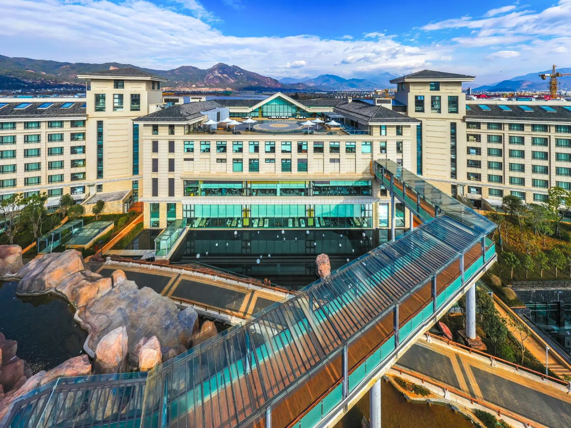 Property building in Hilton Lijiang