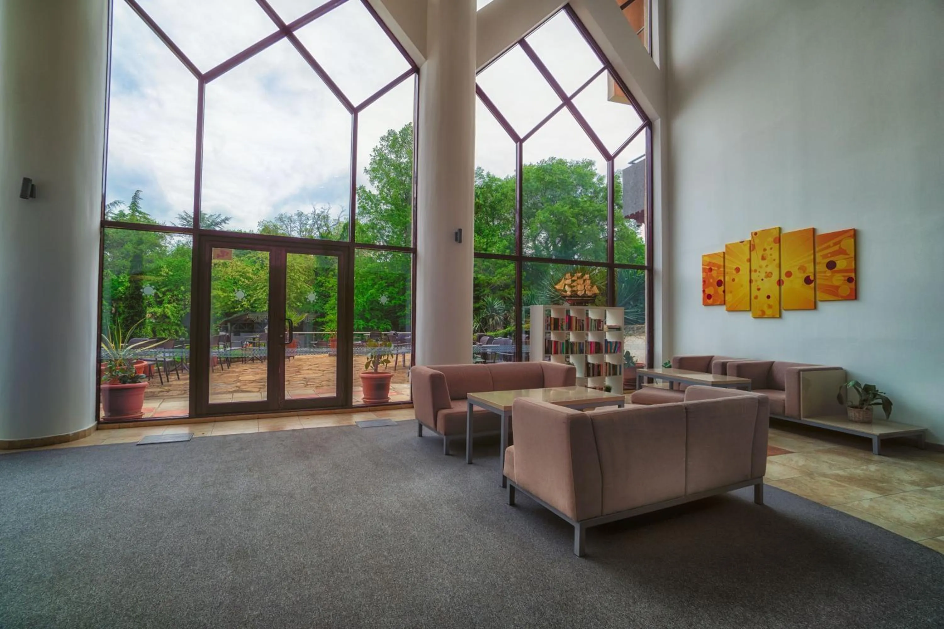 Library in Park Hotel Odessos - All Inclusive