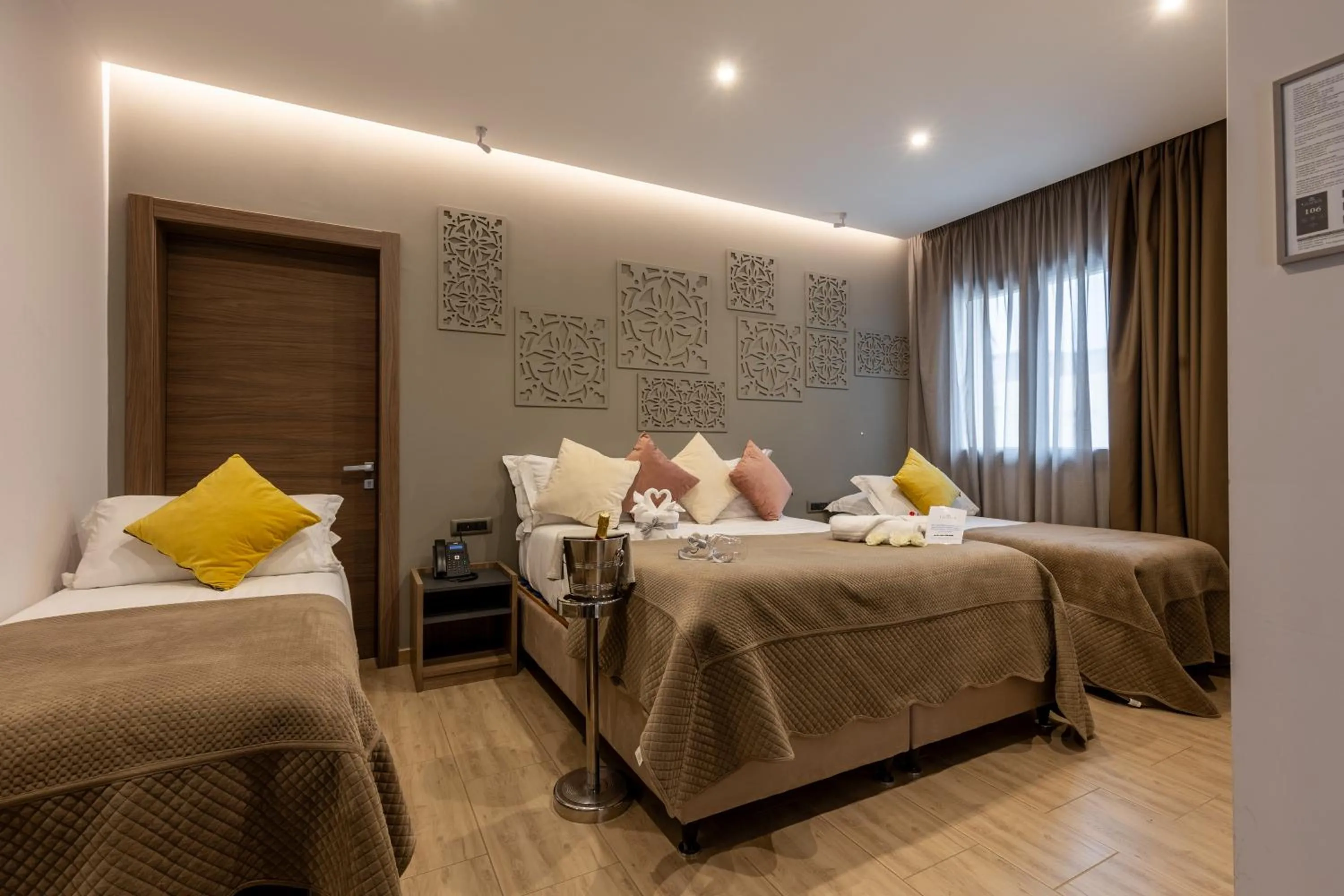 Quadruple Room in Giafra Luxury Rooms
