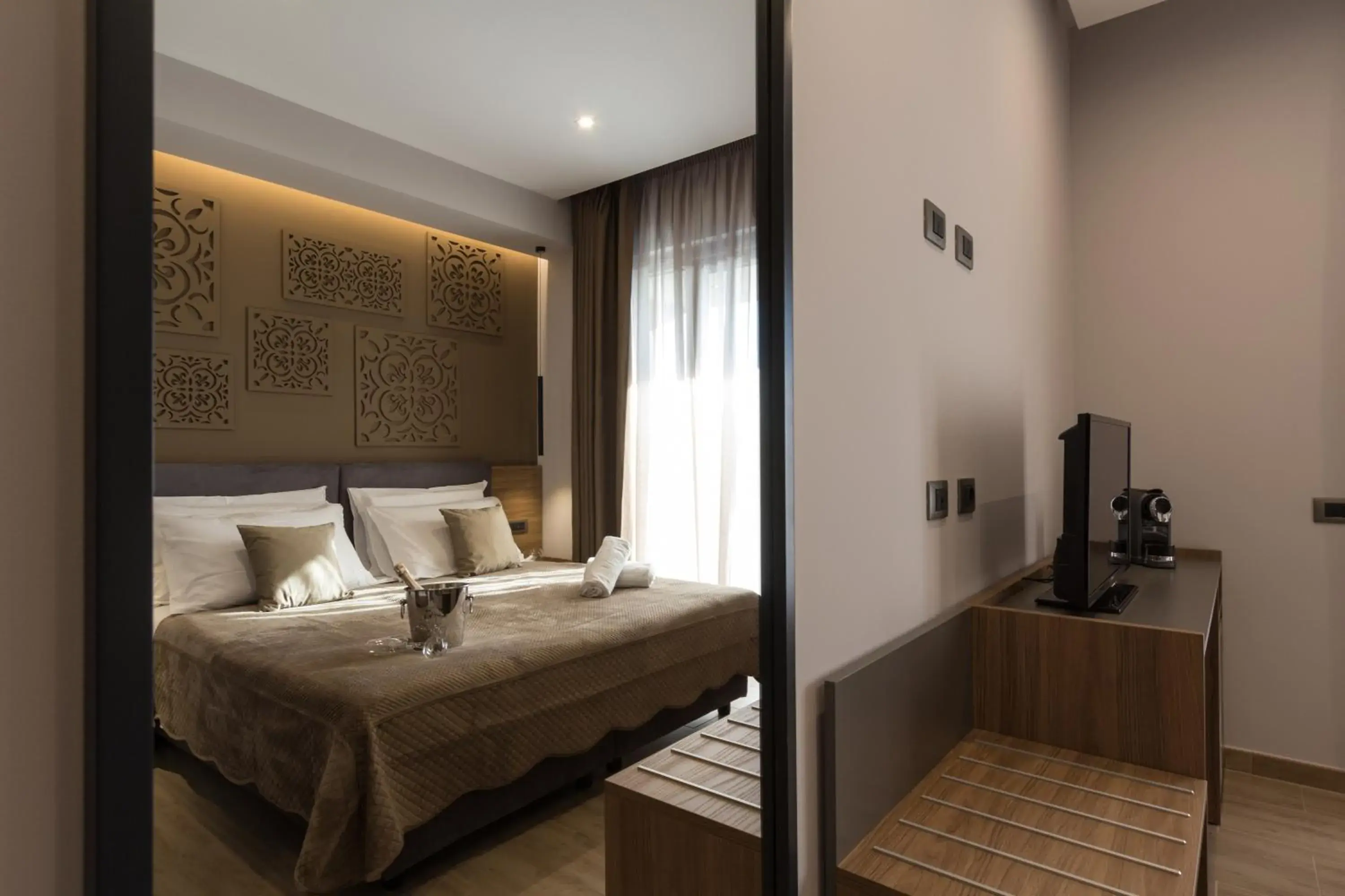 Double or Twin Room with Balcony in Giafra Luxury Rooms Double or Twin Room with Balcony in Giafra Luxury Rooms