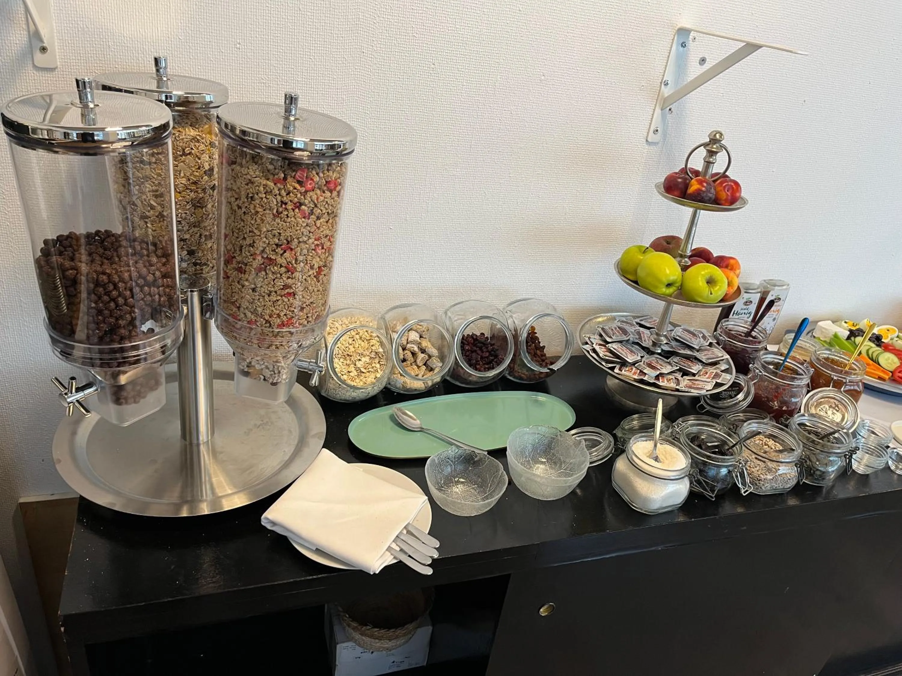 Breakfast in Hotel Schwarzer Bär