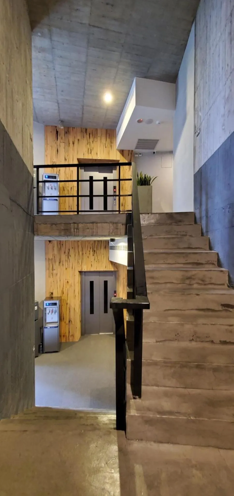 On site in YZ SPA House