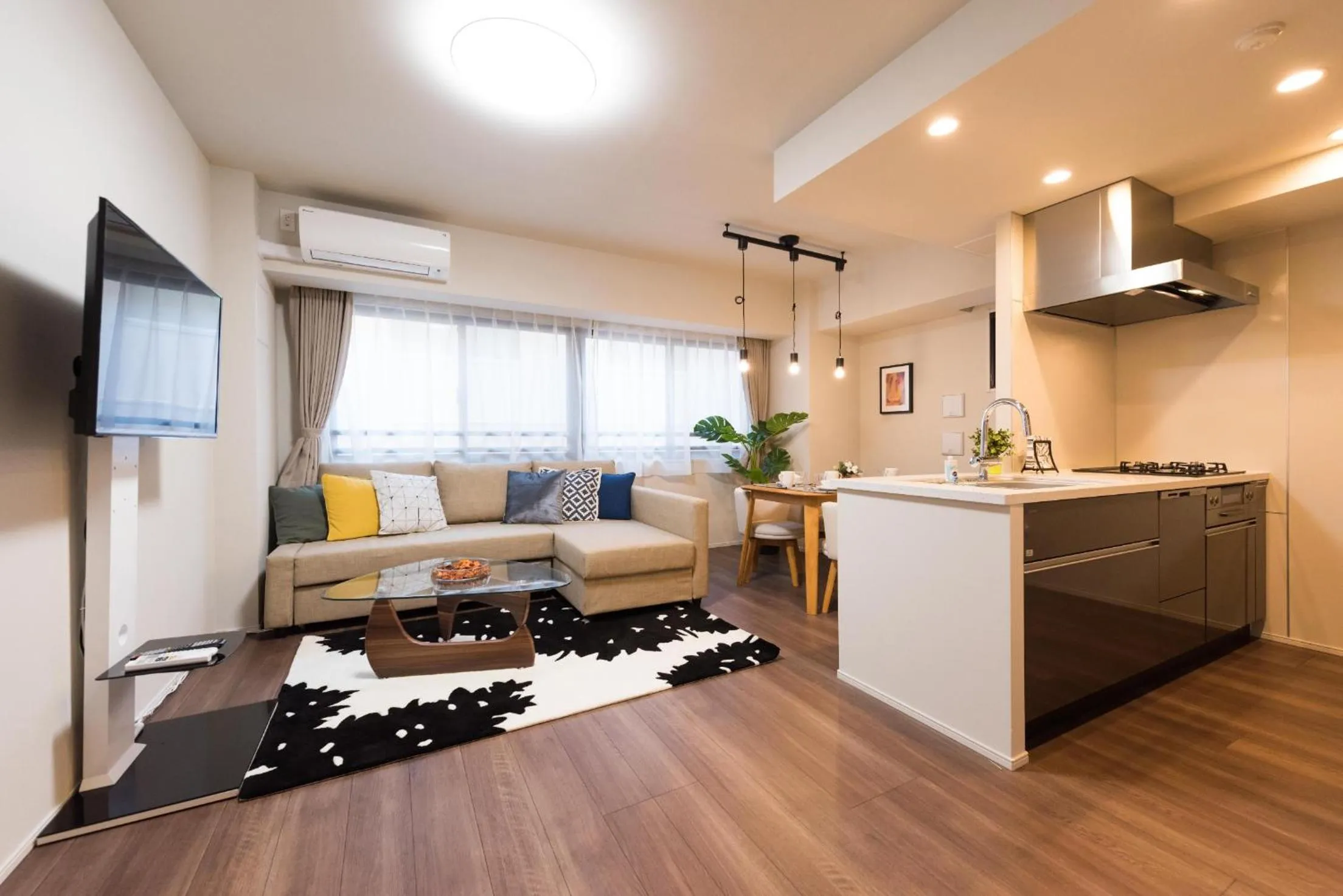 TV and multimedia in HIZ HOTEL Ginza