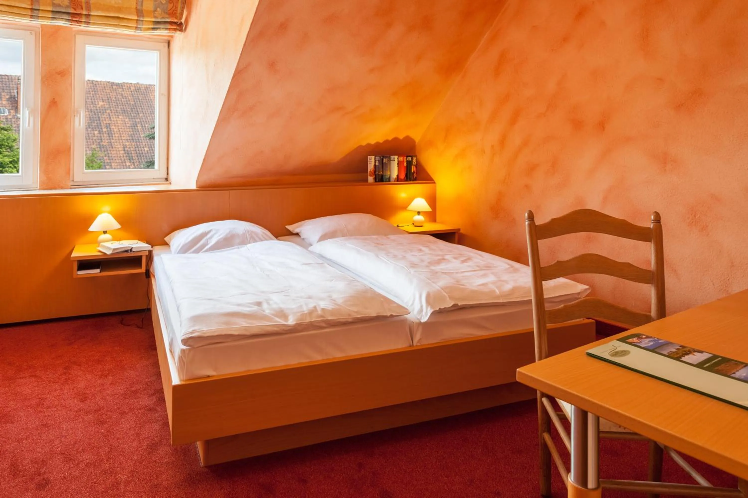 Bedroom, Bed in Landhotel Zur Linde