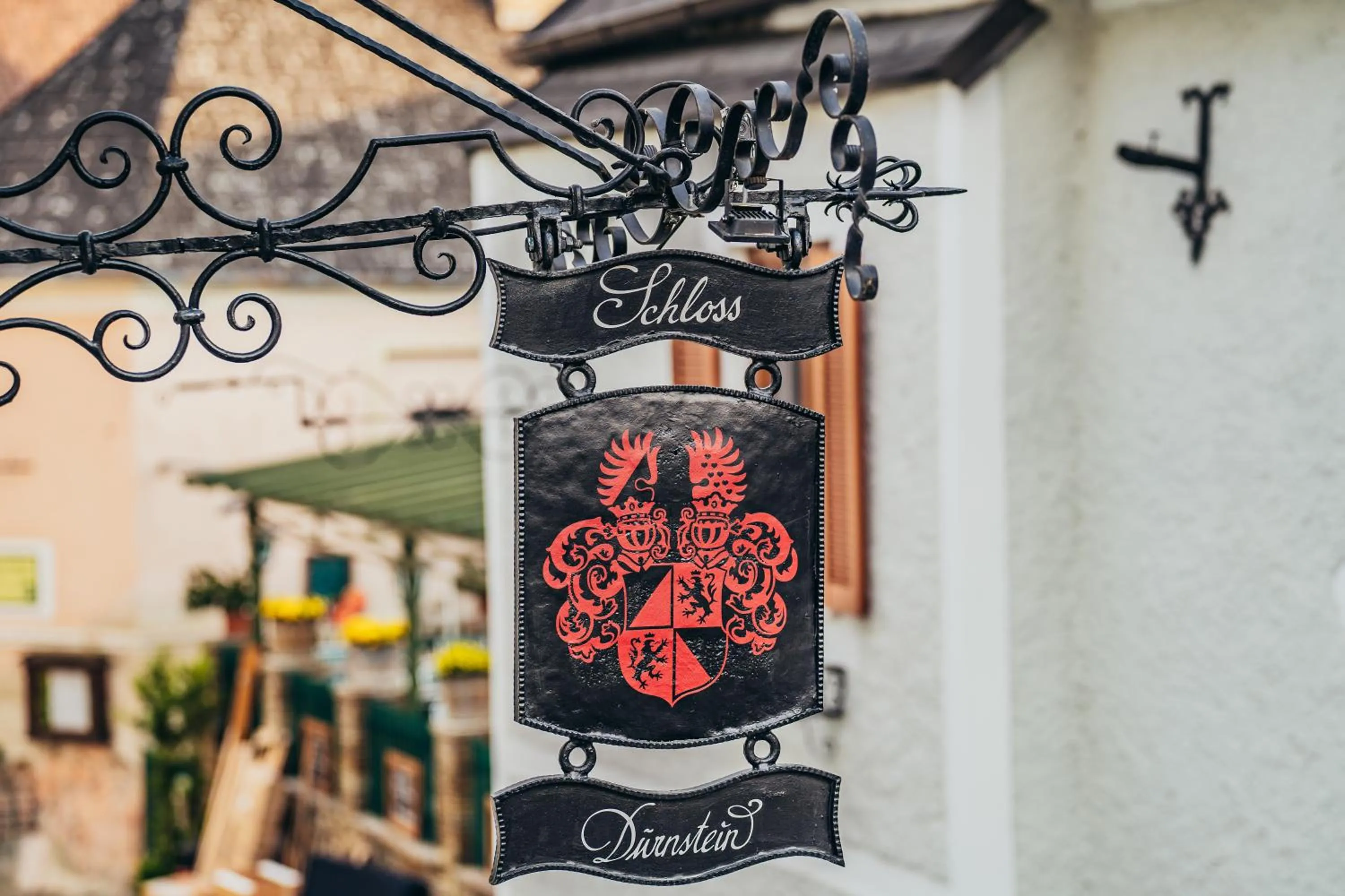Logo/Certificate/Sign in Wachau-Living